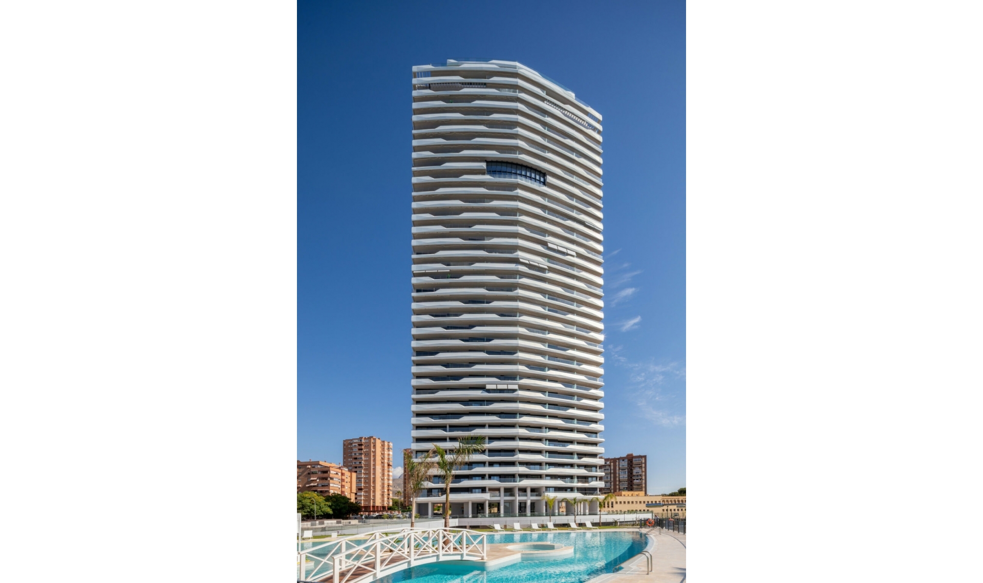 Resale - Apartment -
Benidorm