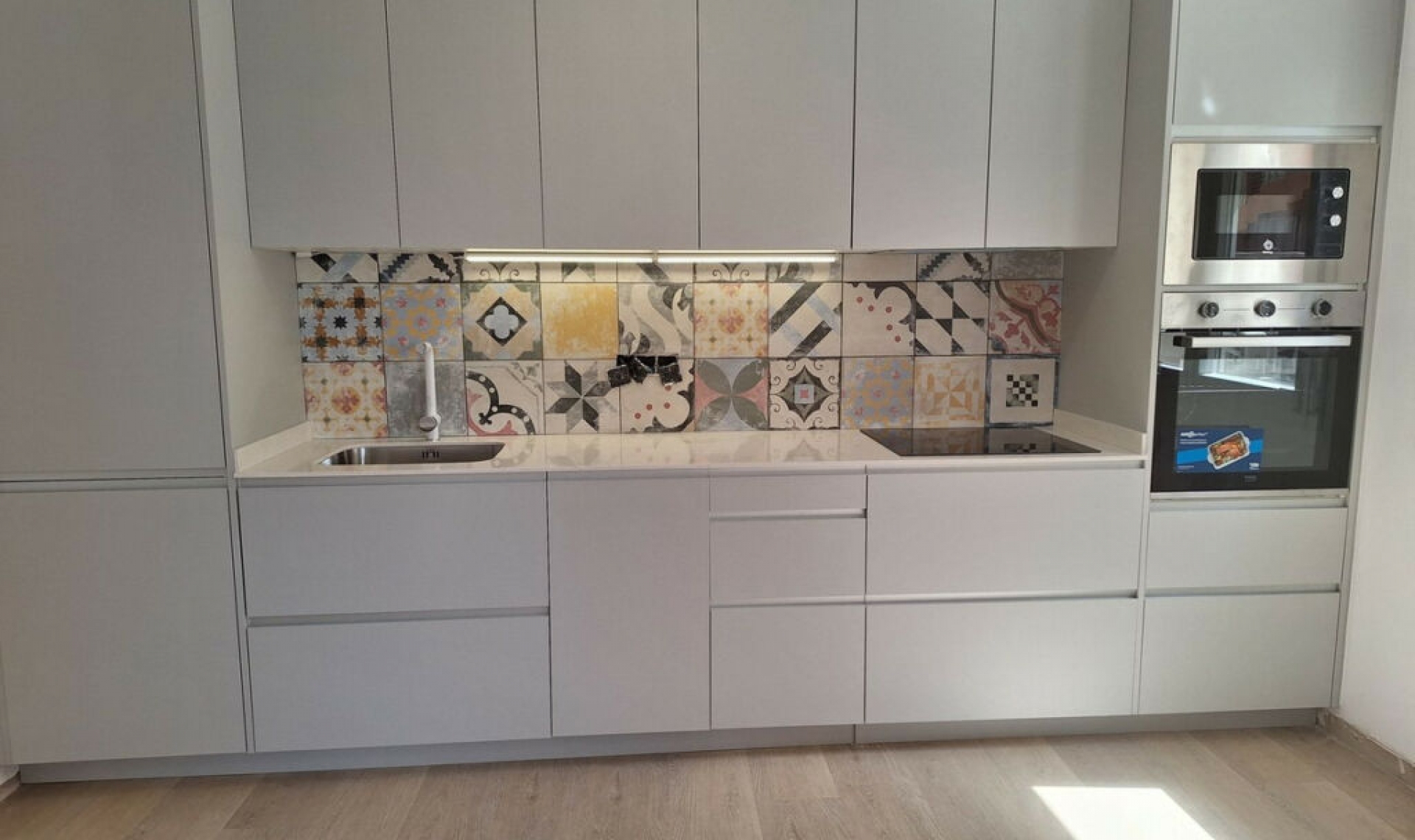 Resale - Apartment -
Benidorm