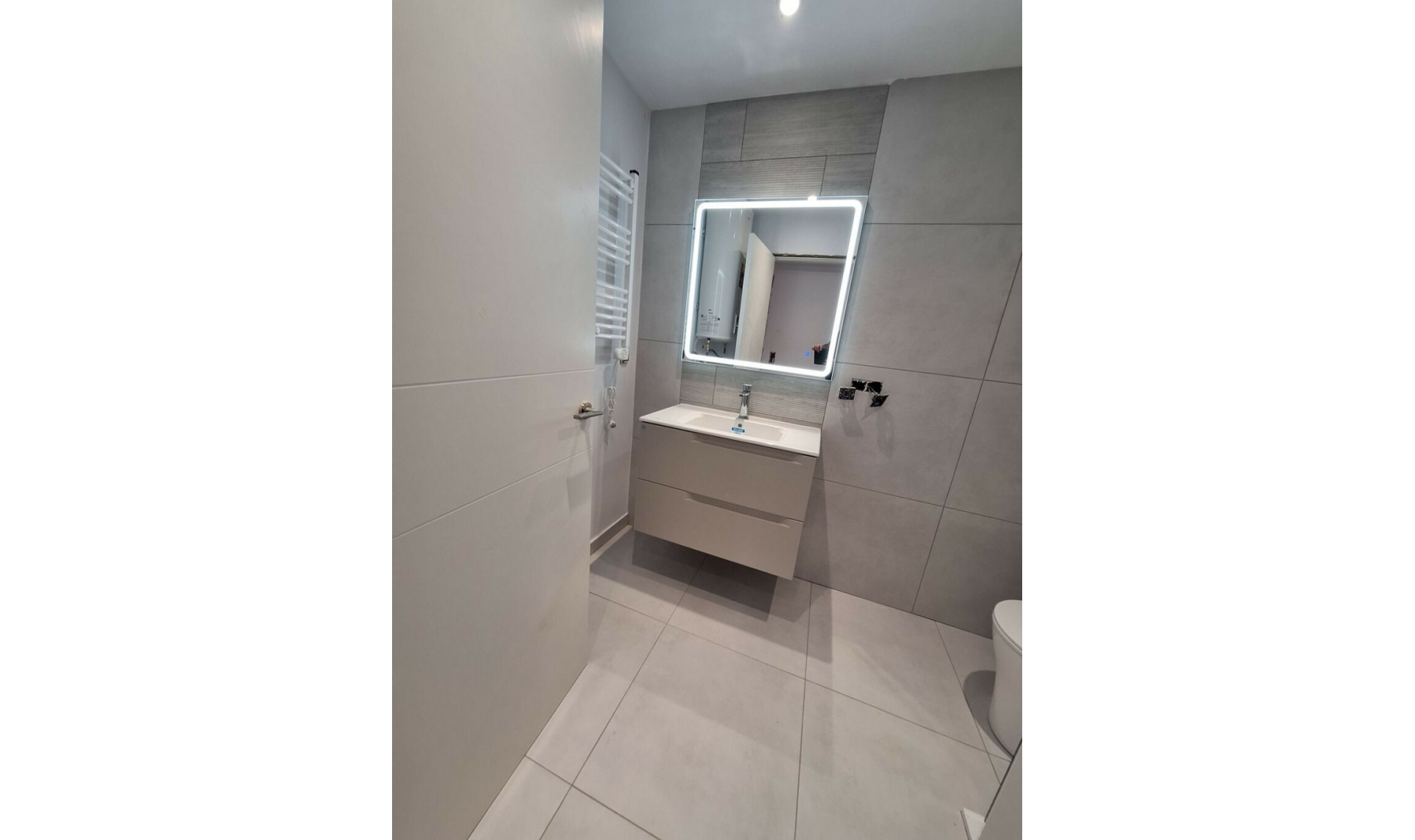 Resale - Apartment -
Benidorm