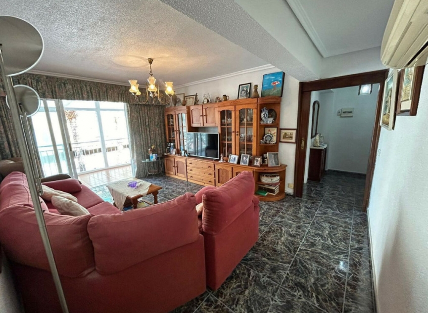 Resale - Apartment -
Benidorm