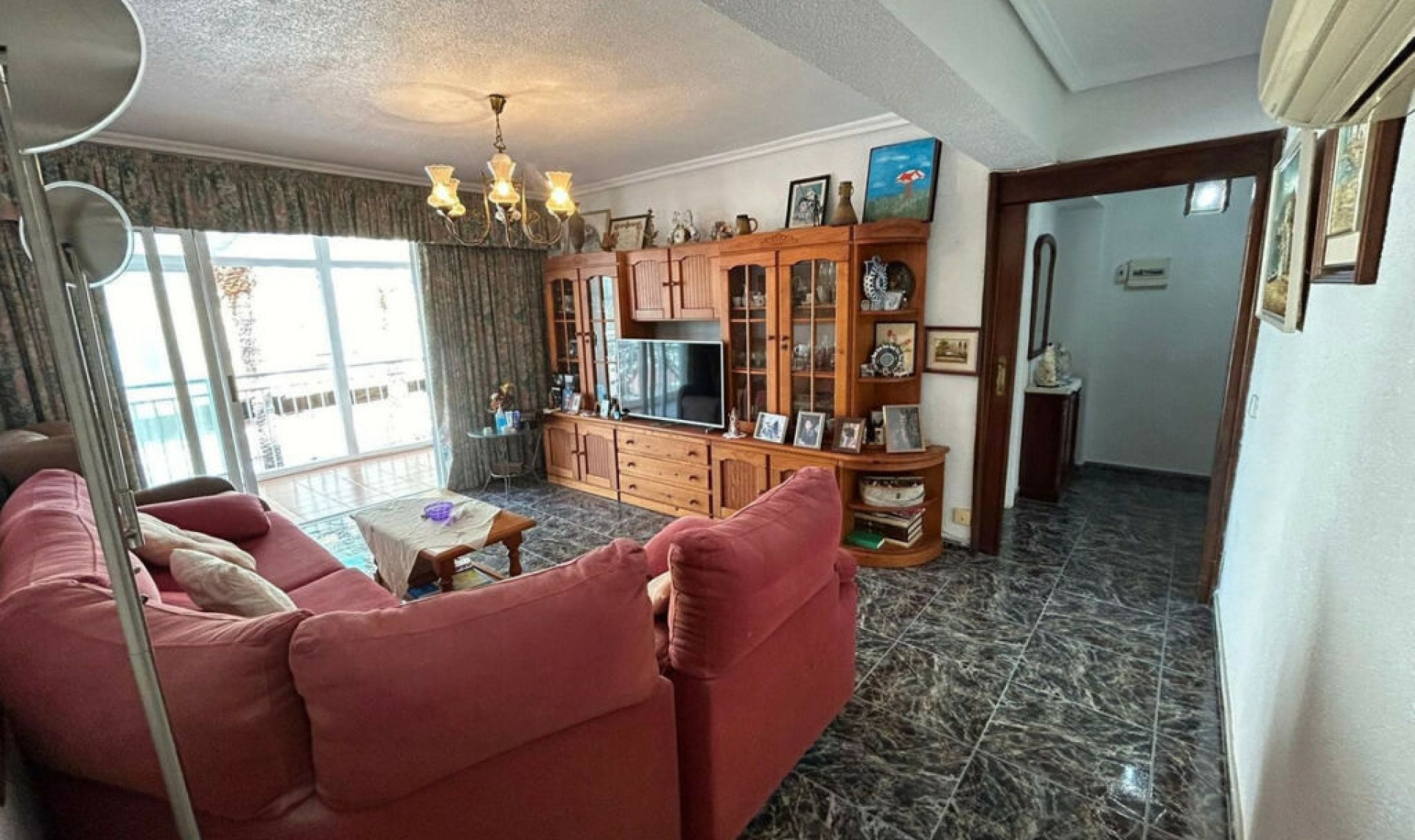 Resale - Apartment -
Benidorm