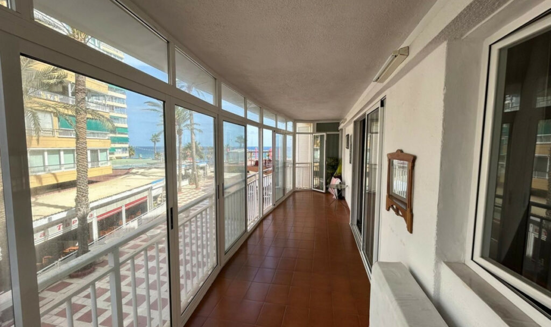 Resale - Apartment -
Benidorm