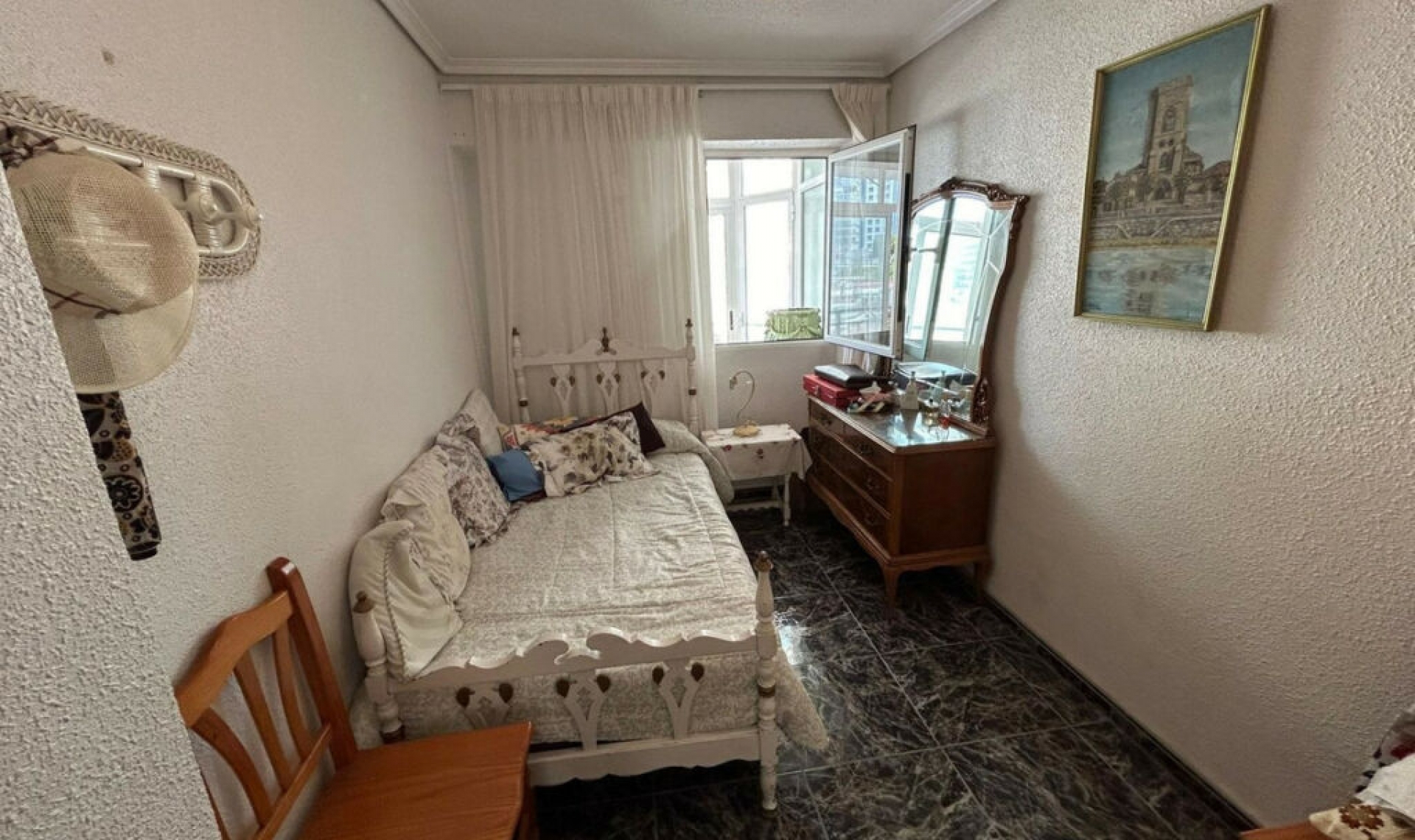 Resale - Apartment -
Benidorm