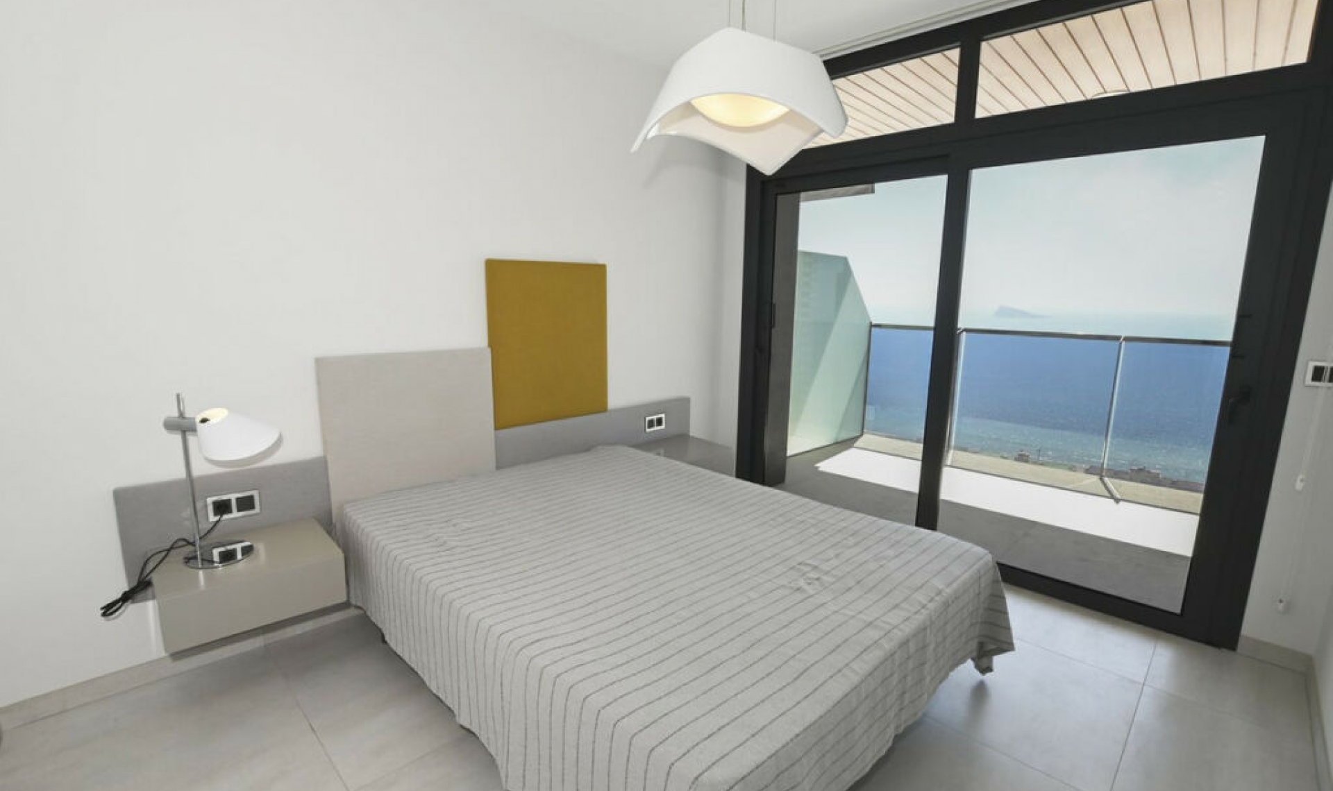 Resale - Apartment -
Benidorm