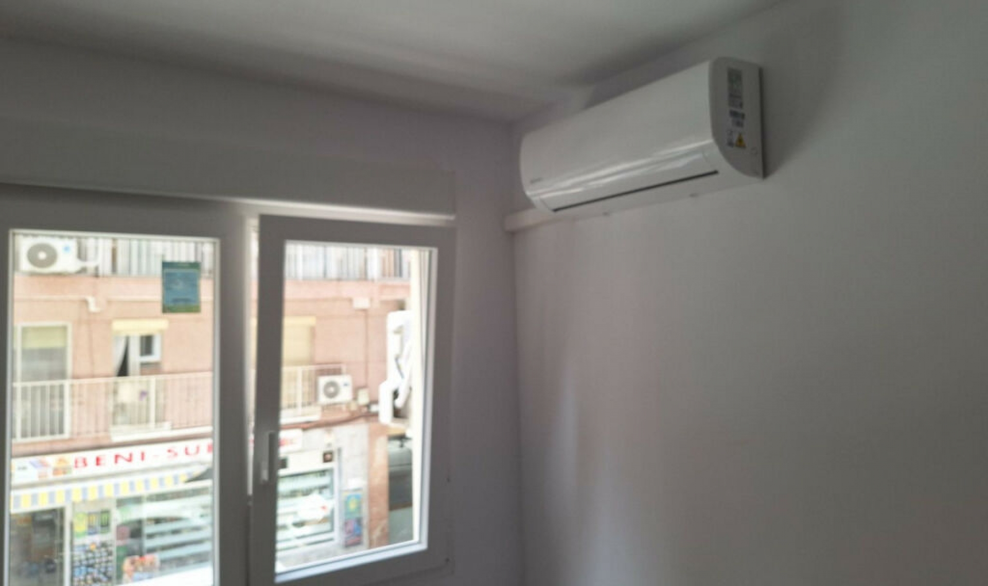 Resale - Apartment -
Benidorm