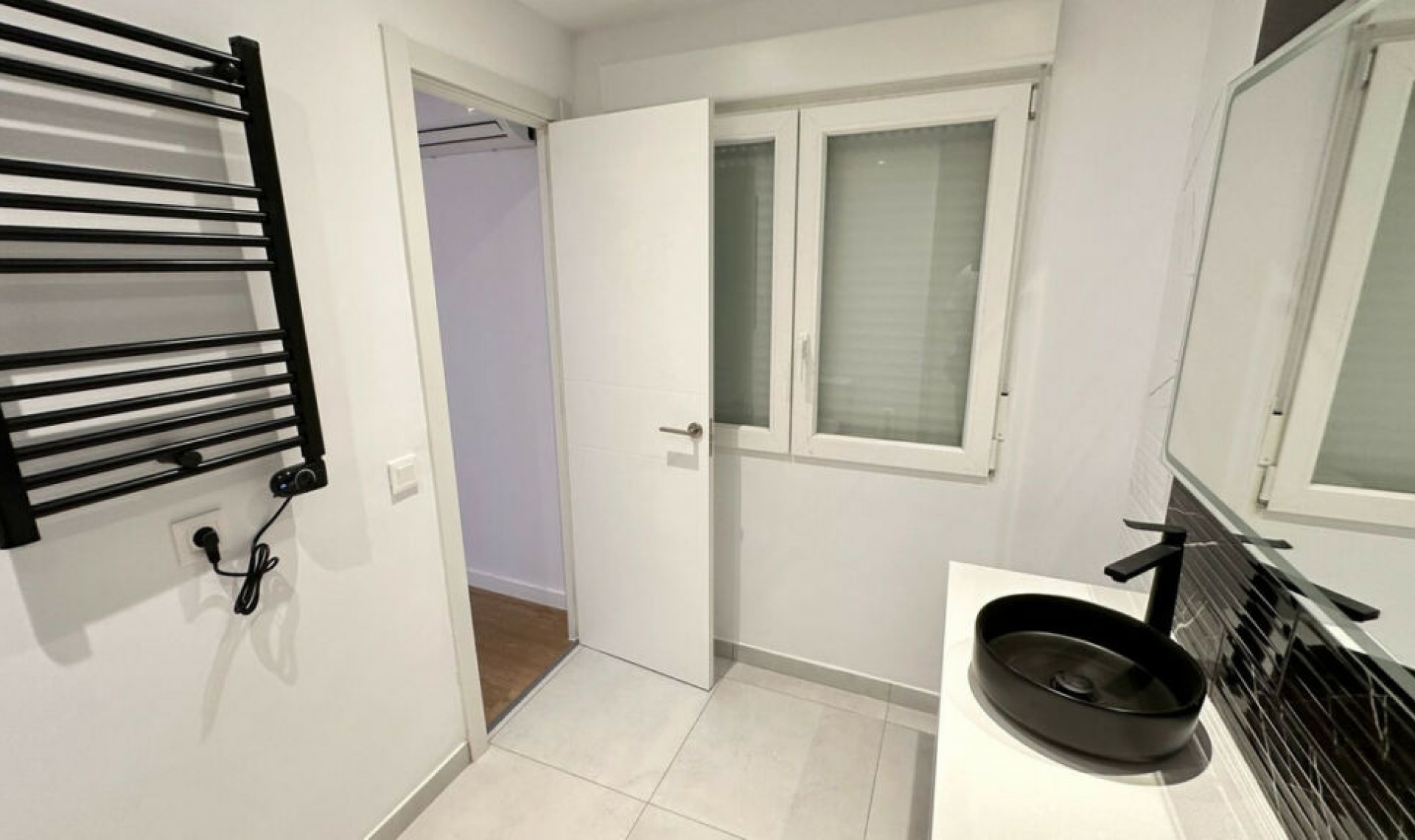 Resale - Apartment -
Benidorm