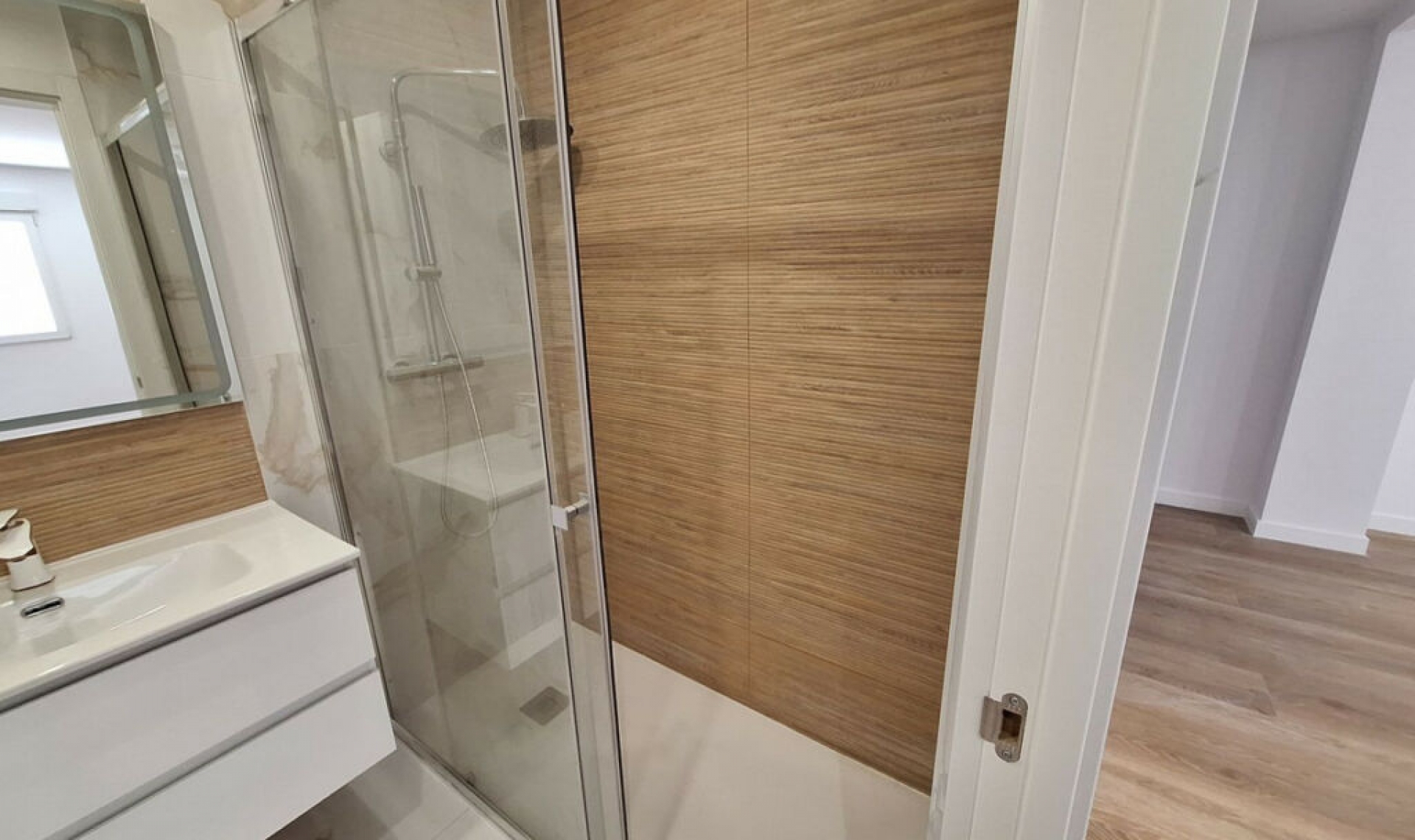 Resale - Apartment -
Benidorm