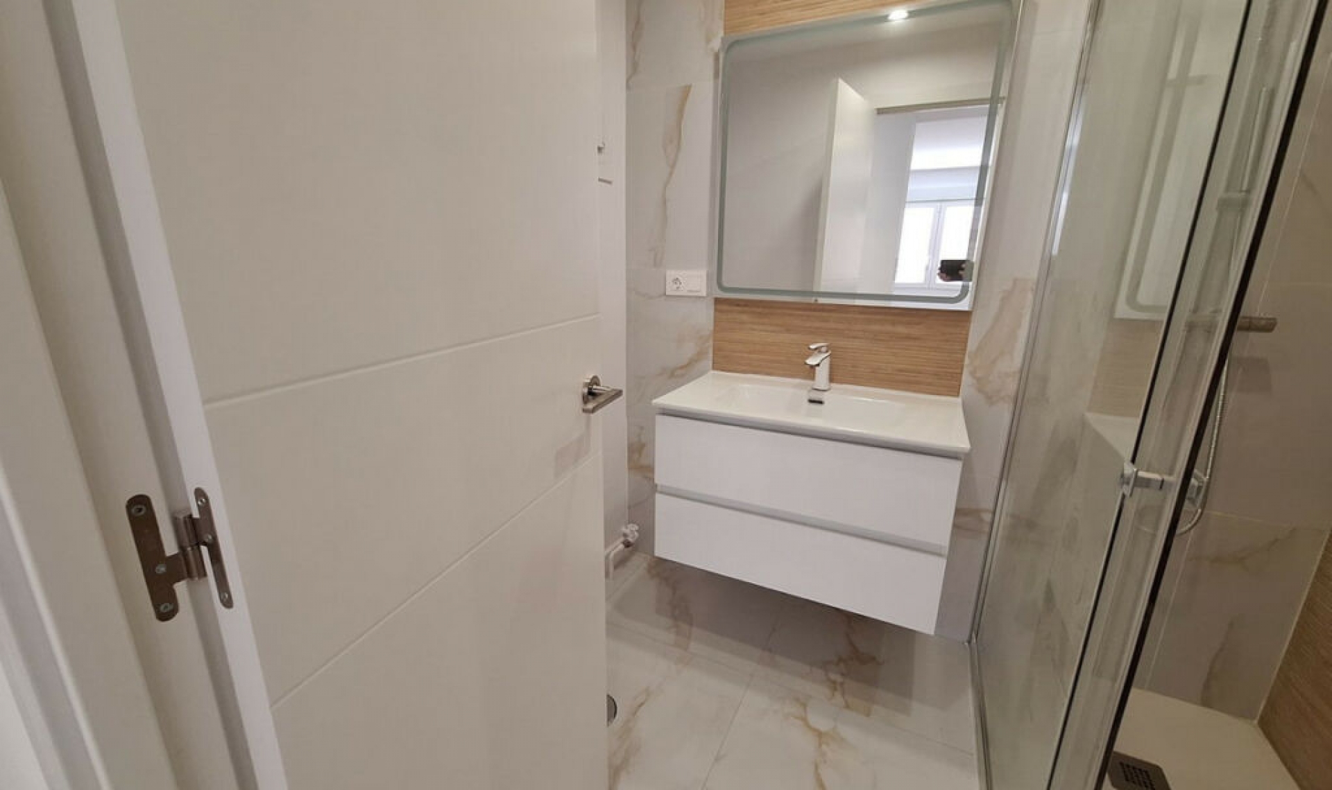 Resale - Apartment -
Benidorm