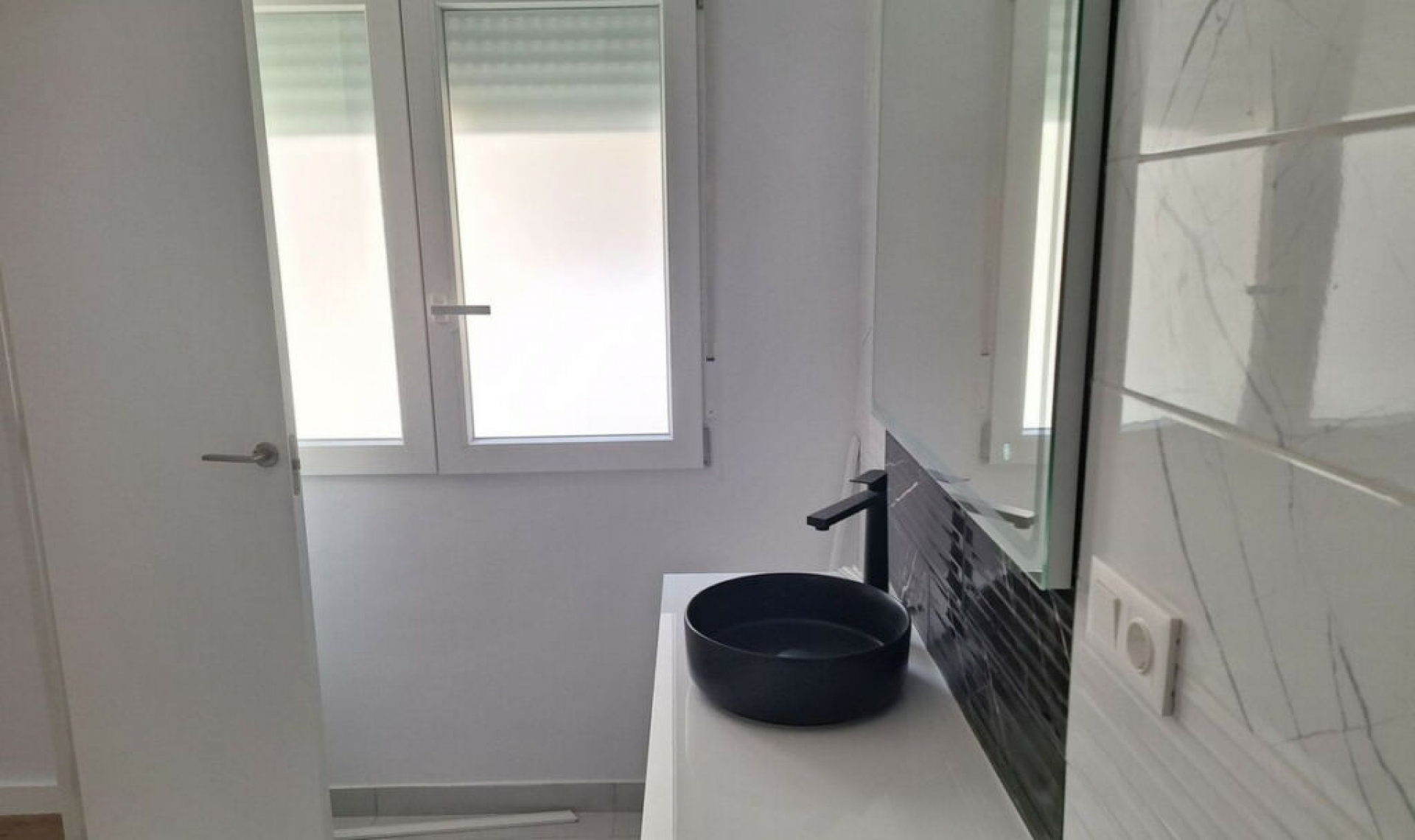 Resale - Apartment -
Benidorm