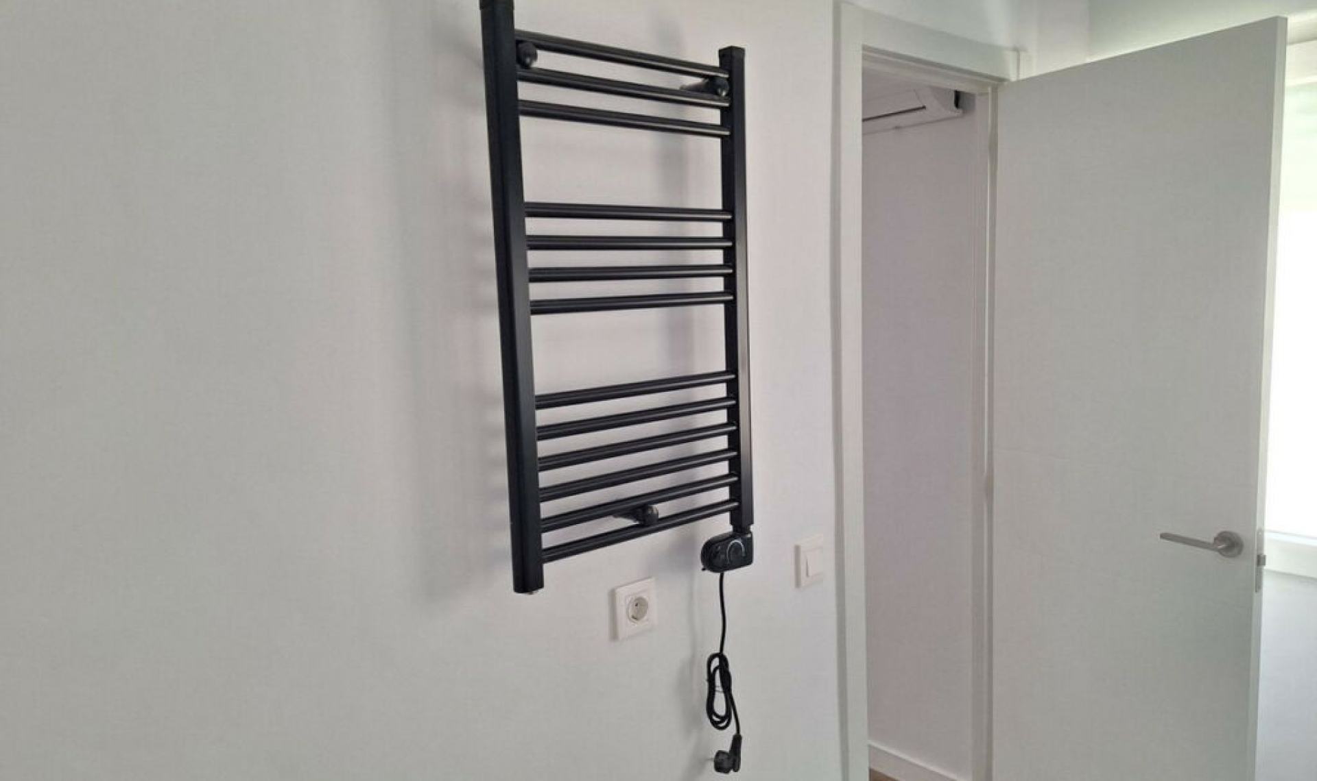 Resale - Apartment -
Benidorm