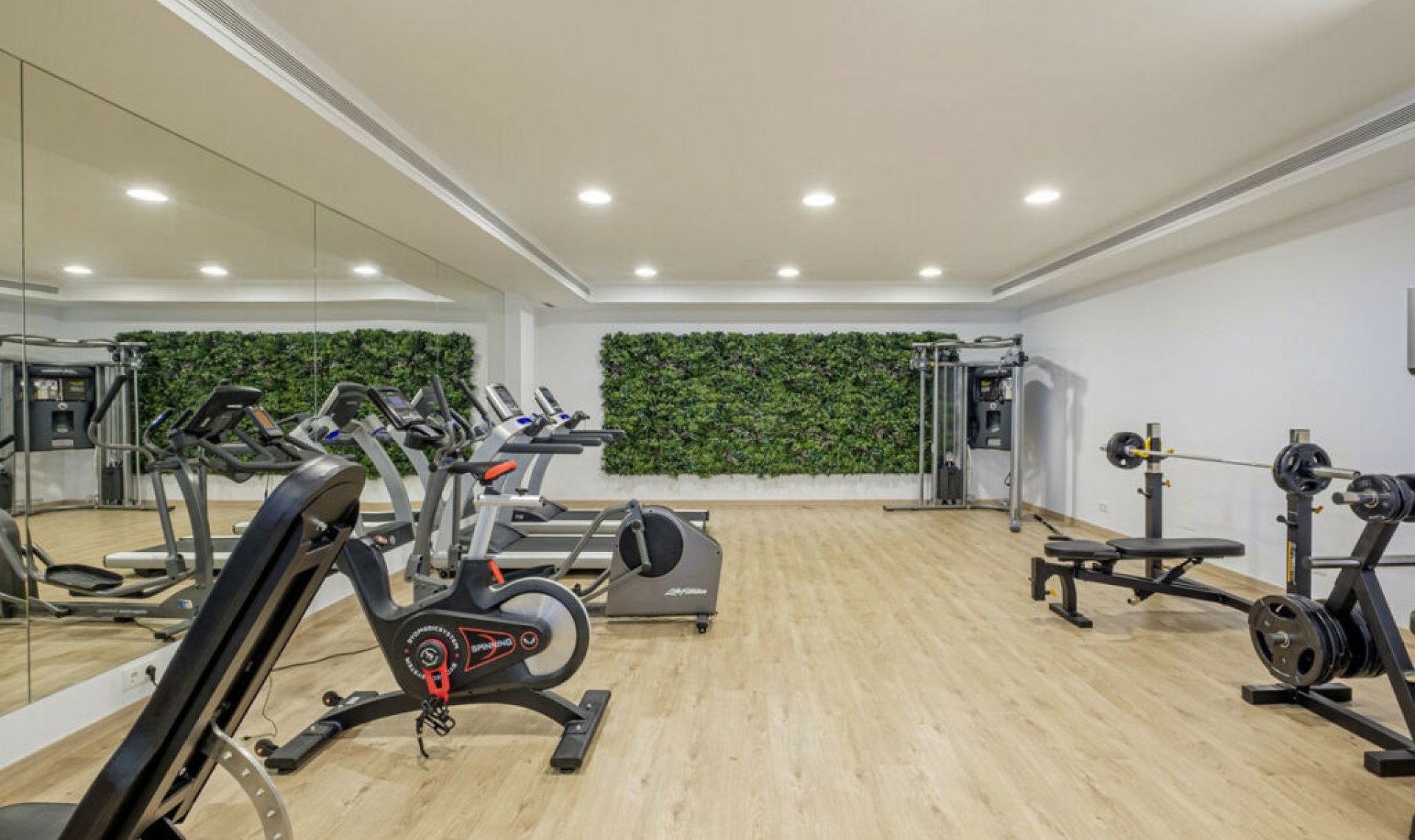 Resale - Apartment -
Cabopino
