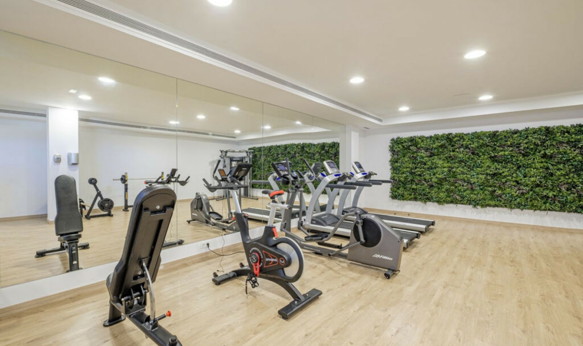 Resale - Apartment -
Cabopino