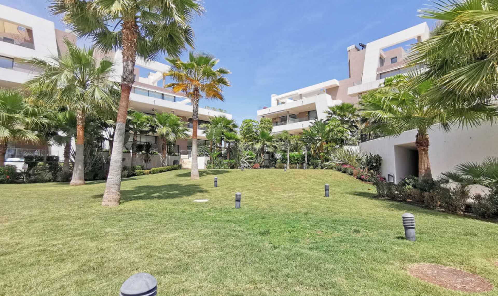 Resale - Apartment -
Cabopino