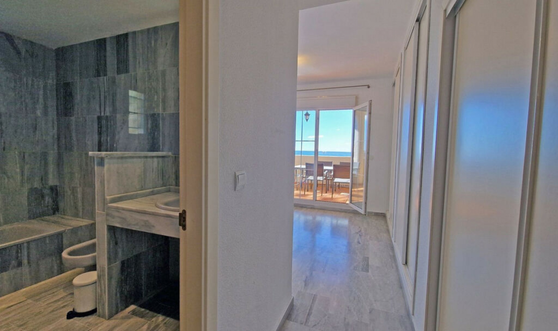 Resale - Apartment -
Cabopino