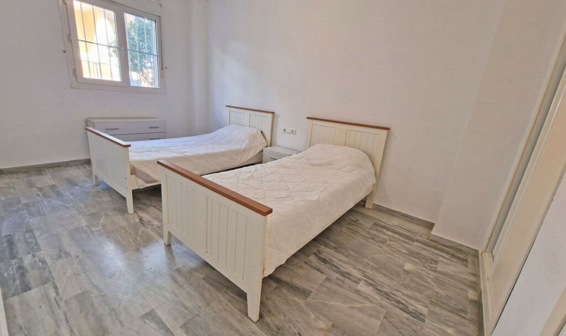 Resale - Apartment -
Cabopino