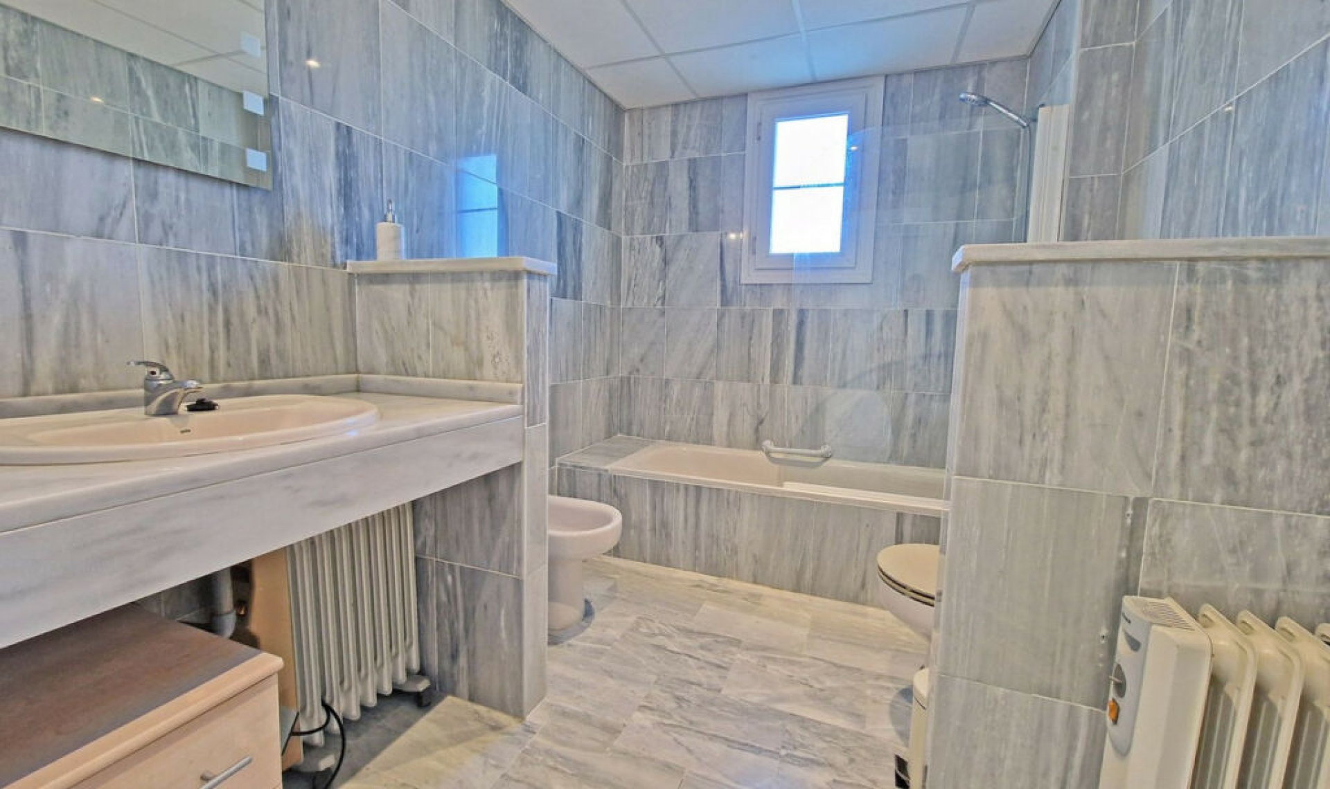 Resale - Apartment -
Cabopino