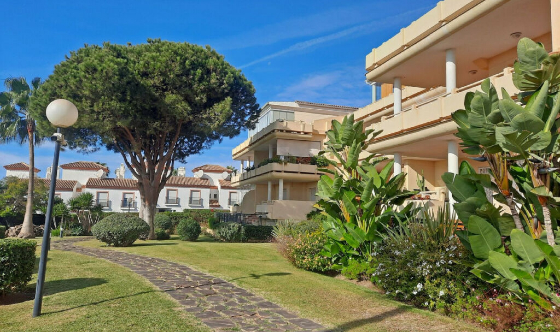 Resale - Apartment -
Cabopino