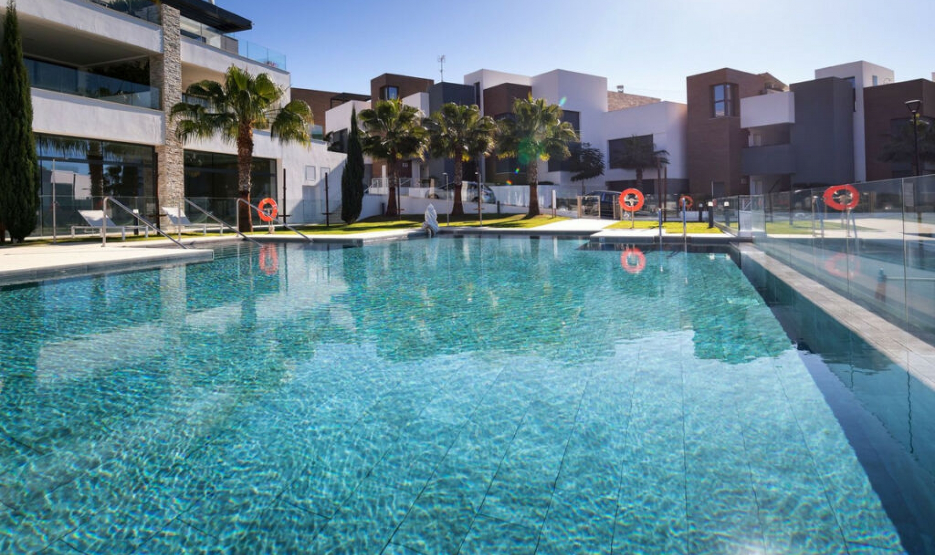 Resale - Apartment -
Cabopino