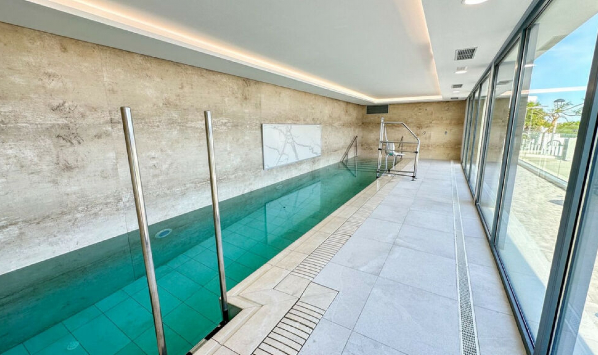 Resale - Apartment -
Cabopino