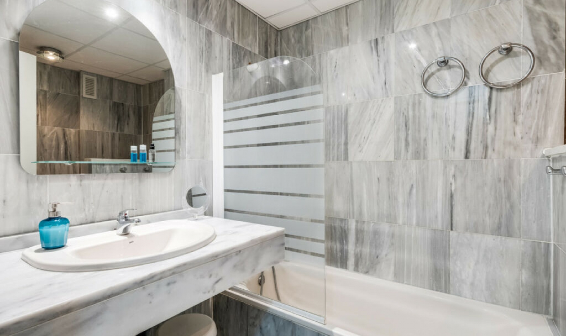Resale - Apartment -
Cabopino