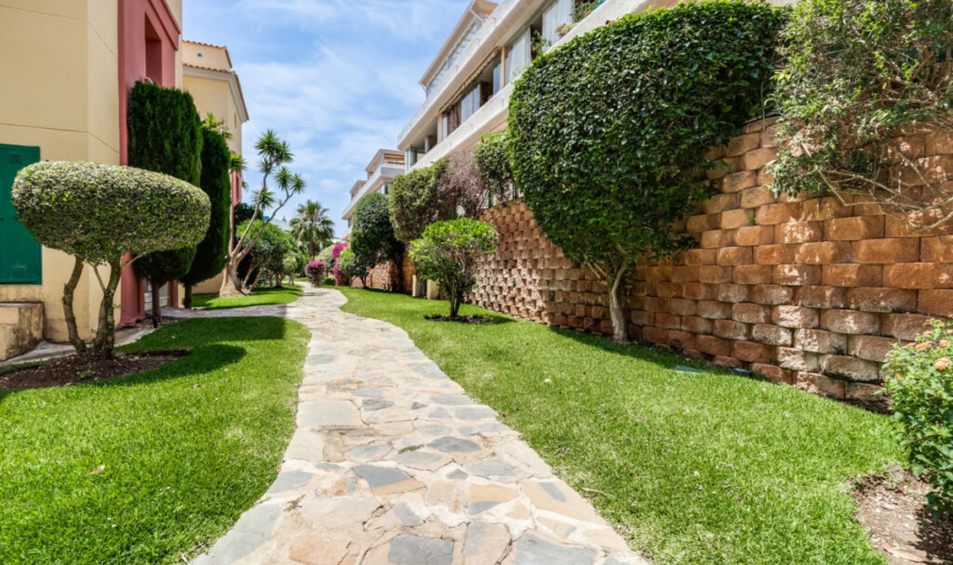Resale - Apartment -
Cabopino