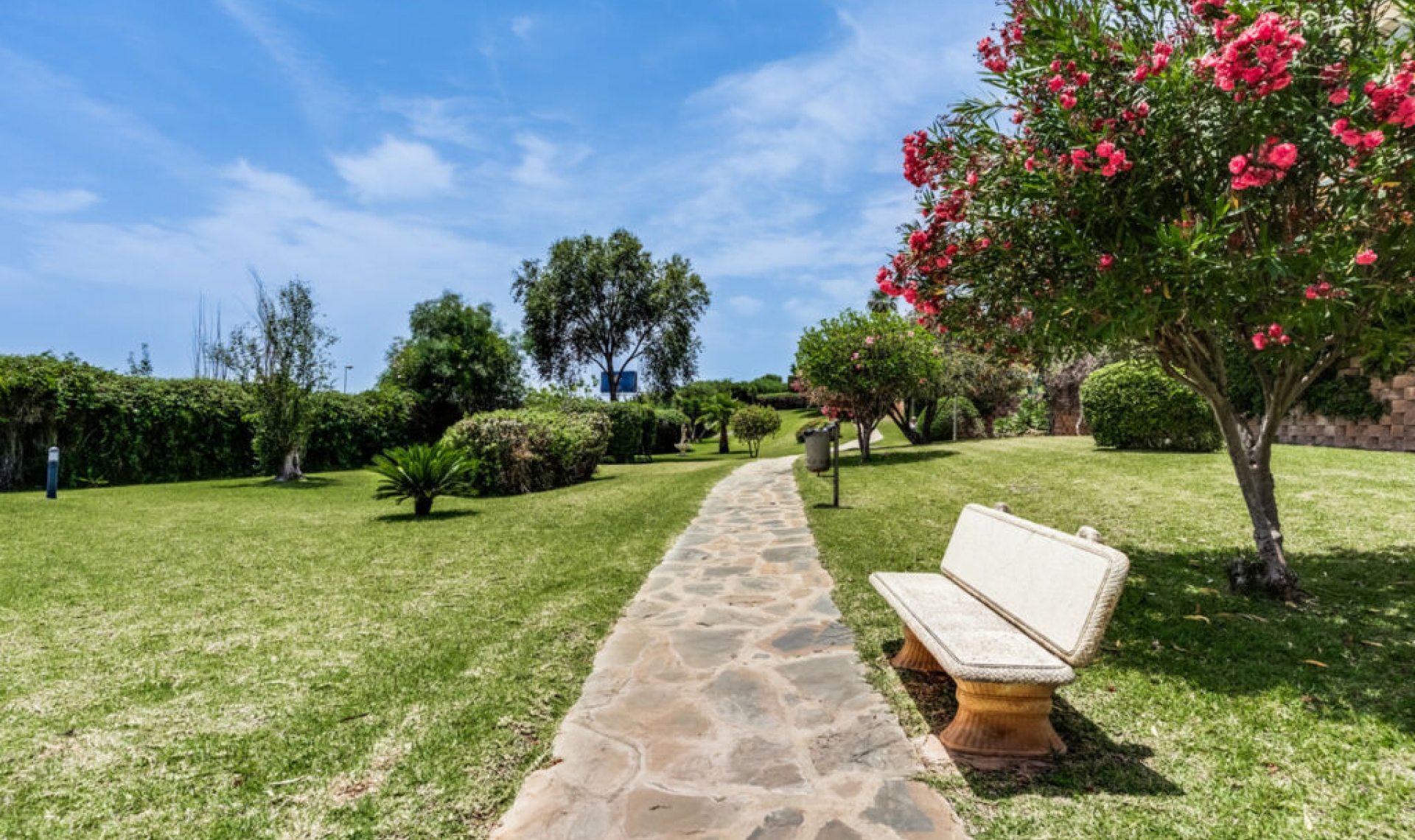 Resale - Apartment -
Cabopino