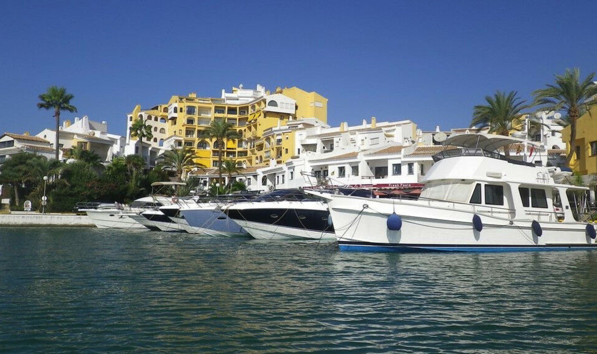 Resale - Apartment -
Cabopino
