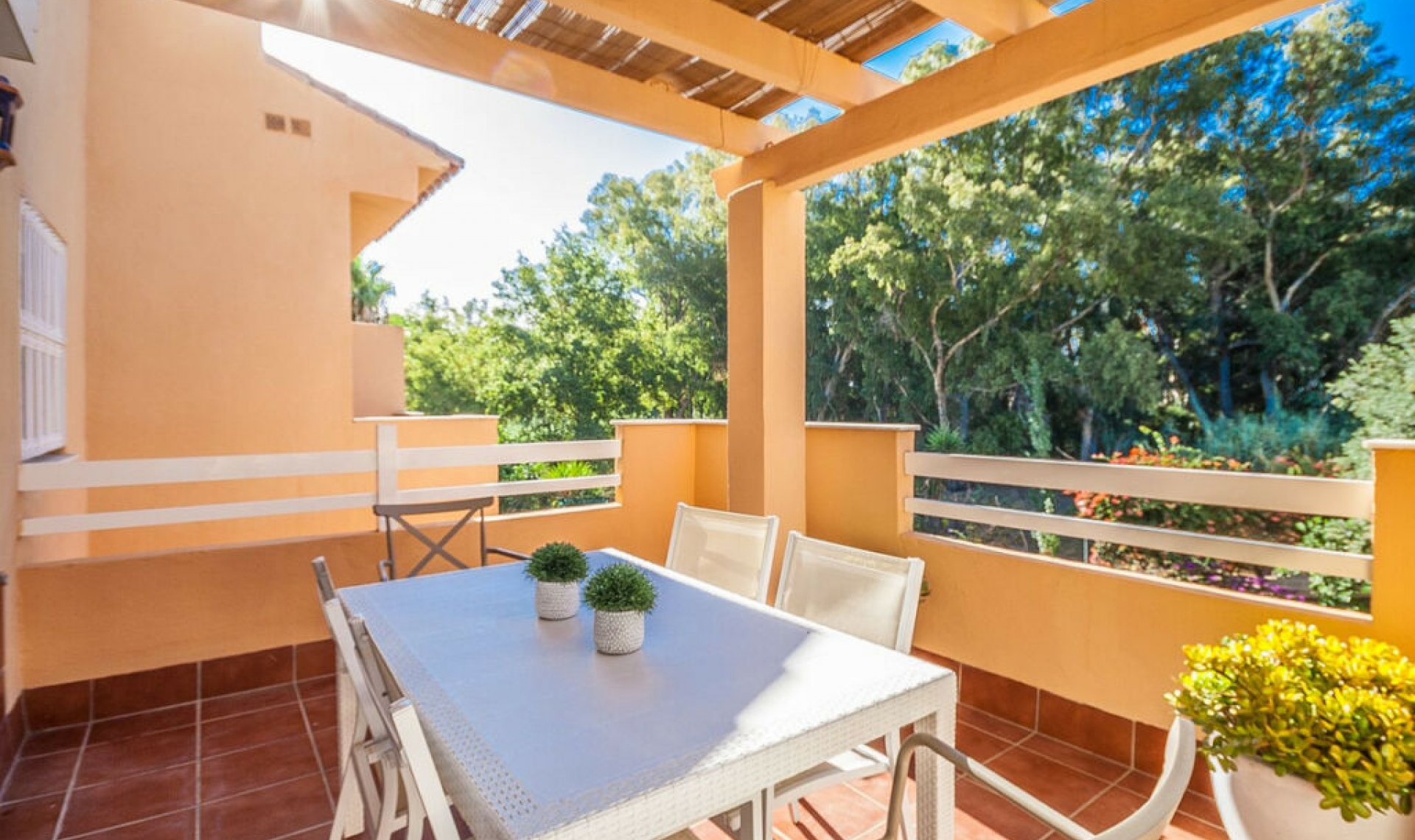 Resale - Apartment -
Cabopino