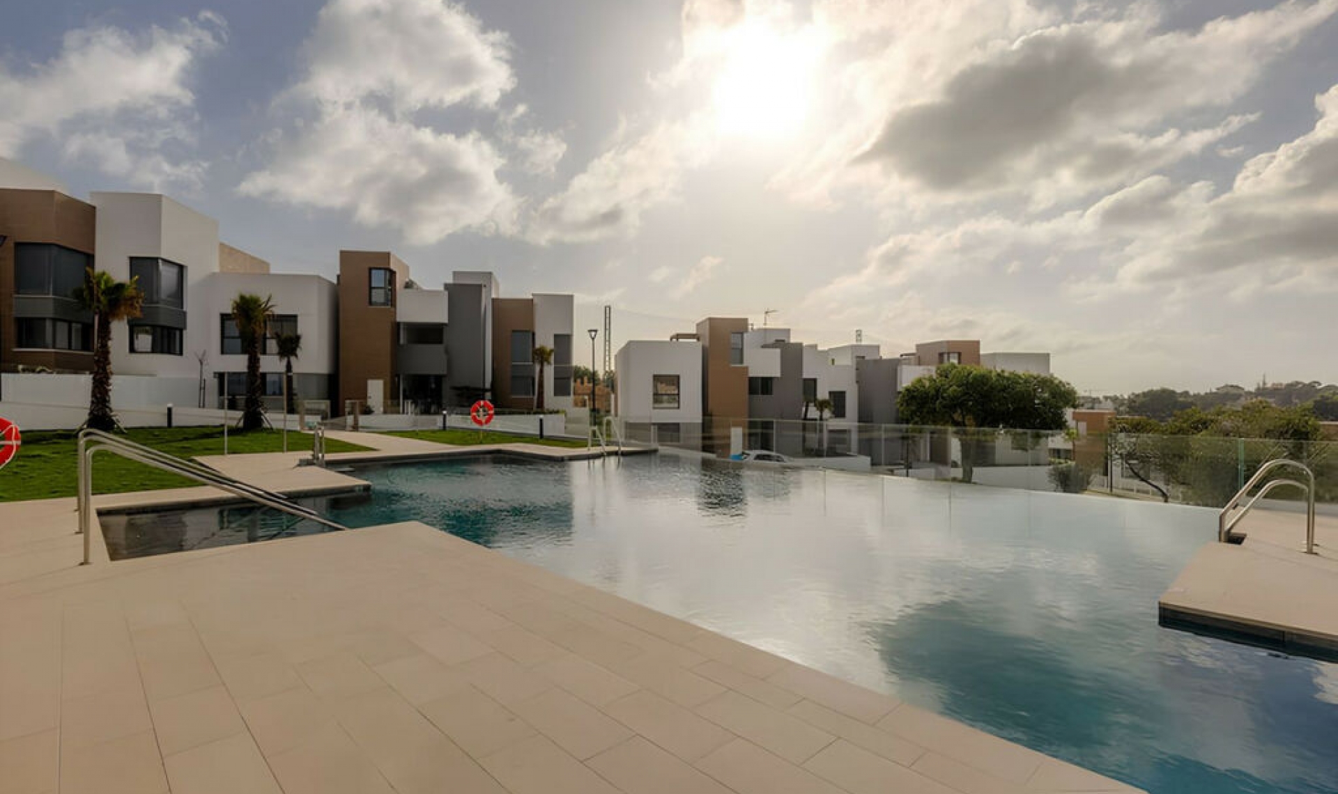 Resale - Apartment -
Cabopino