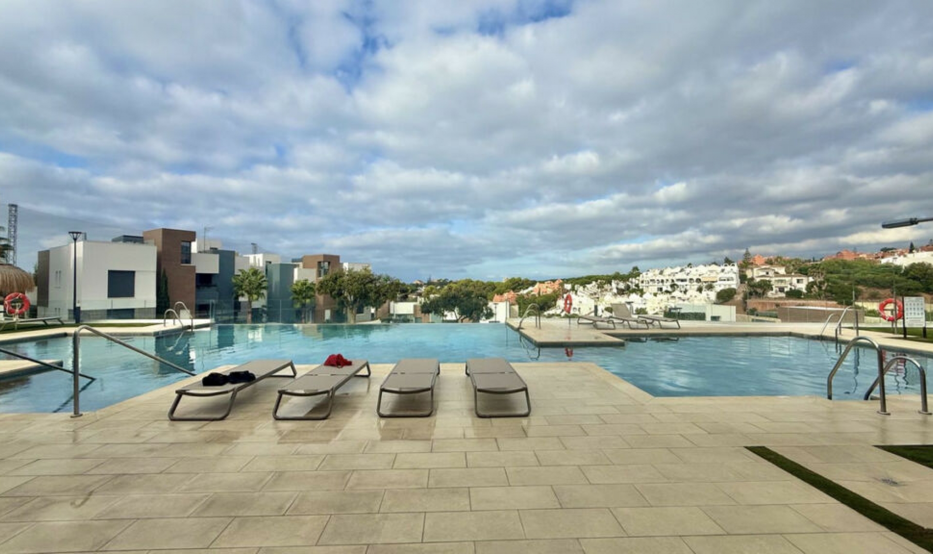 Resale - Apartment -
Cabopino