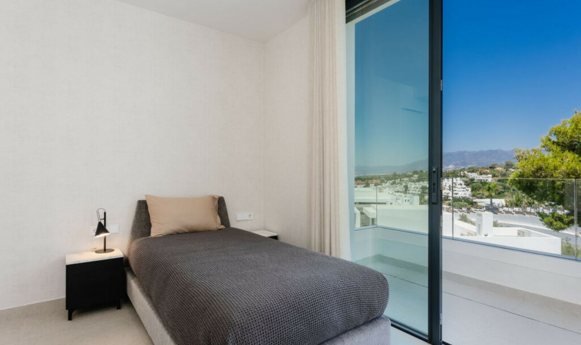 Resale - Apartment -
Cabopino