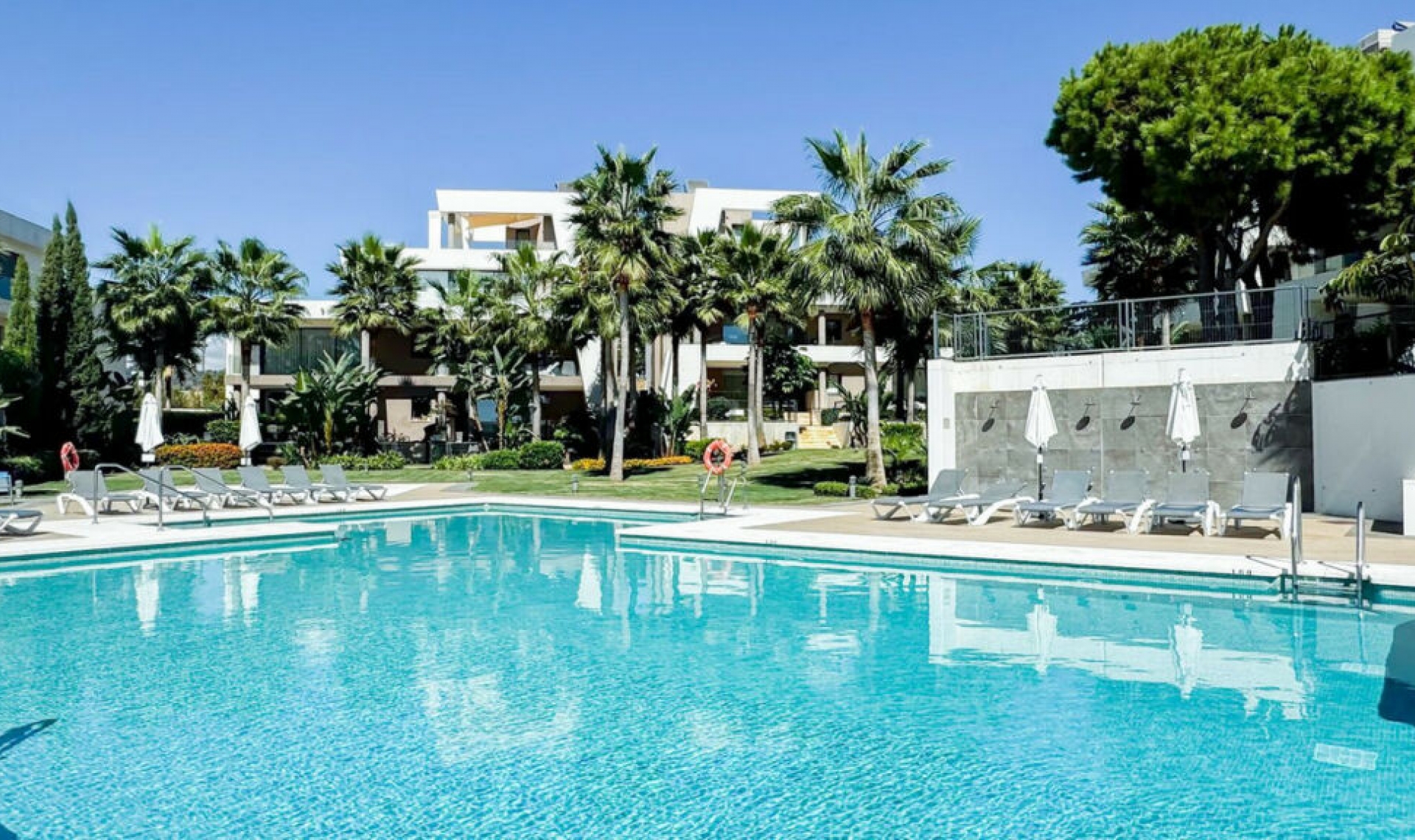 Resale - Apartment -
Cabopino