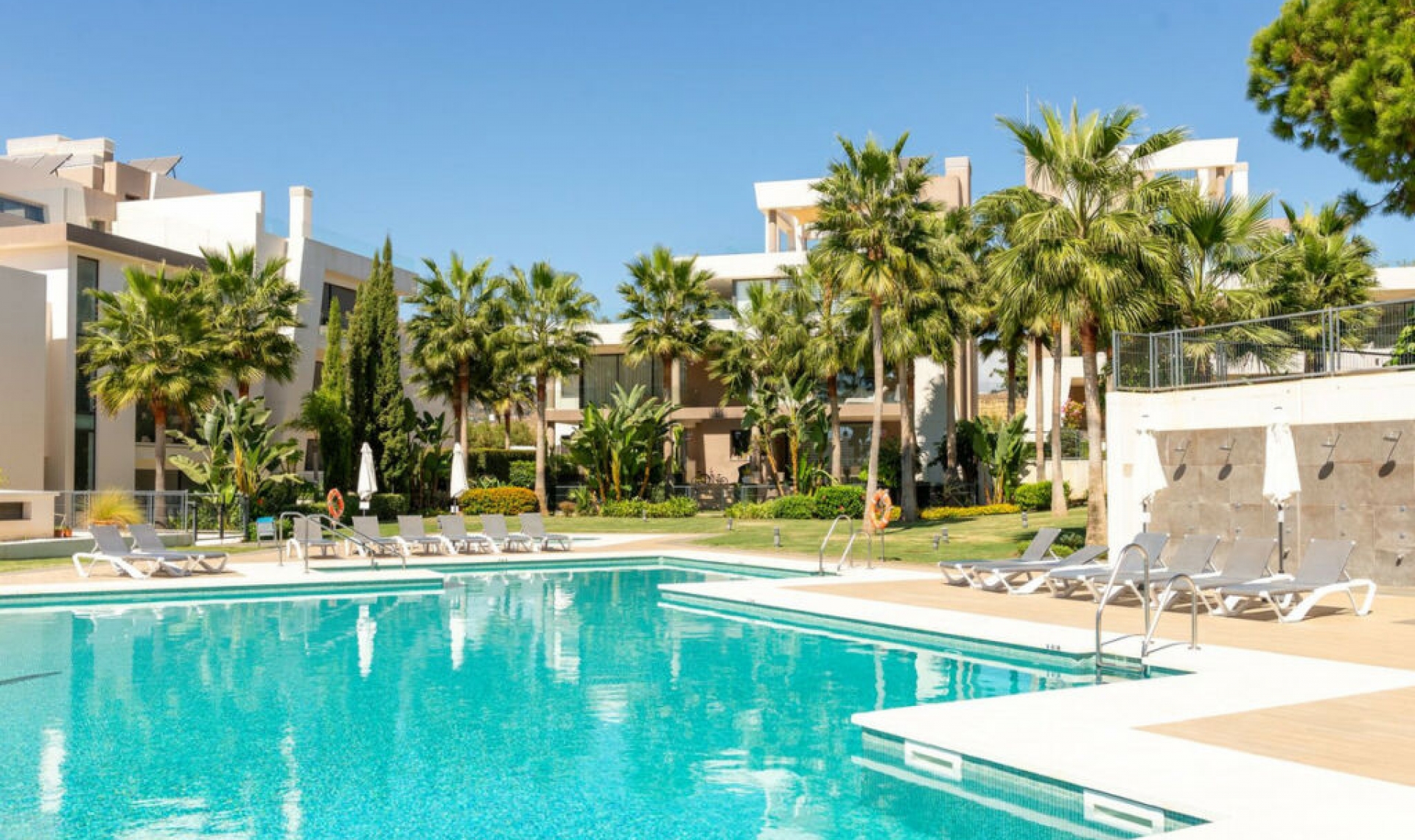 Resale - Apartment -
Cabopino