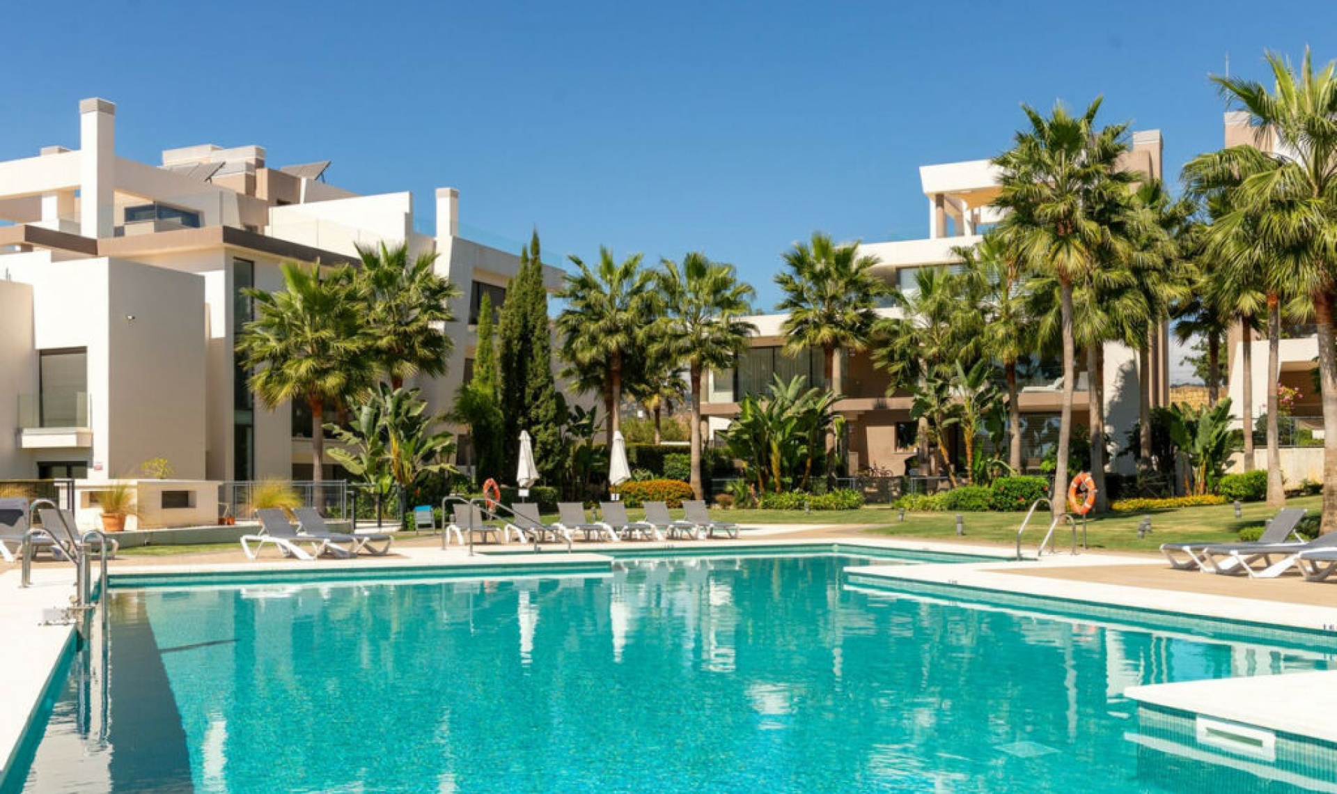 Resale - Apartment -
Cabopino