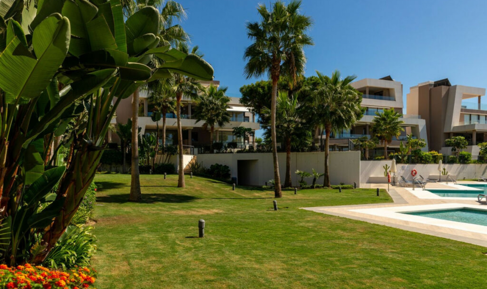 Resale - Apartment -
Cabopino