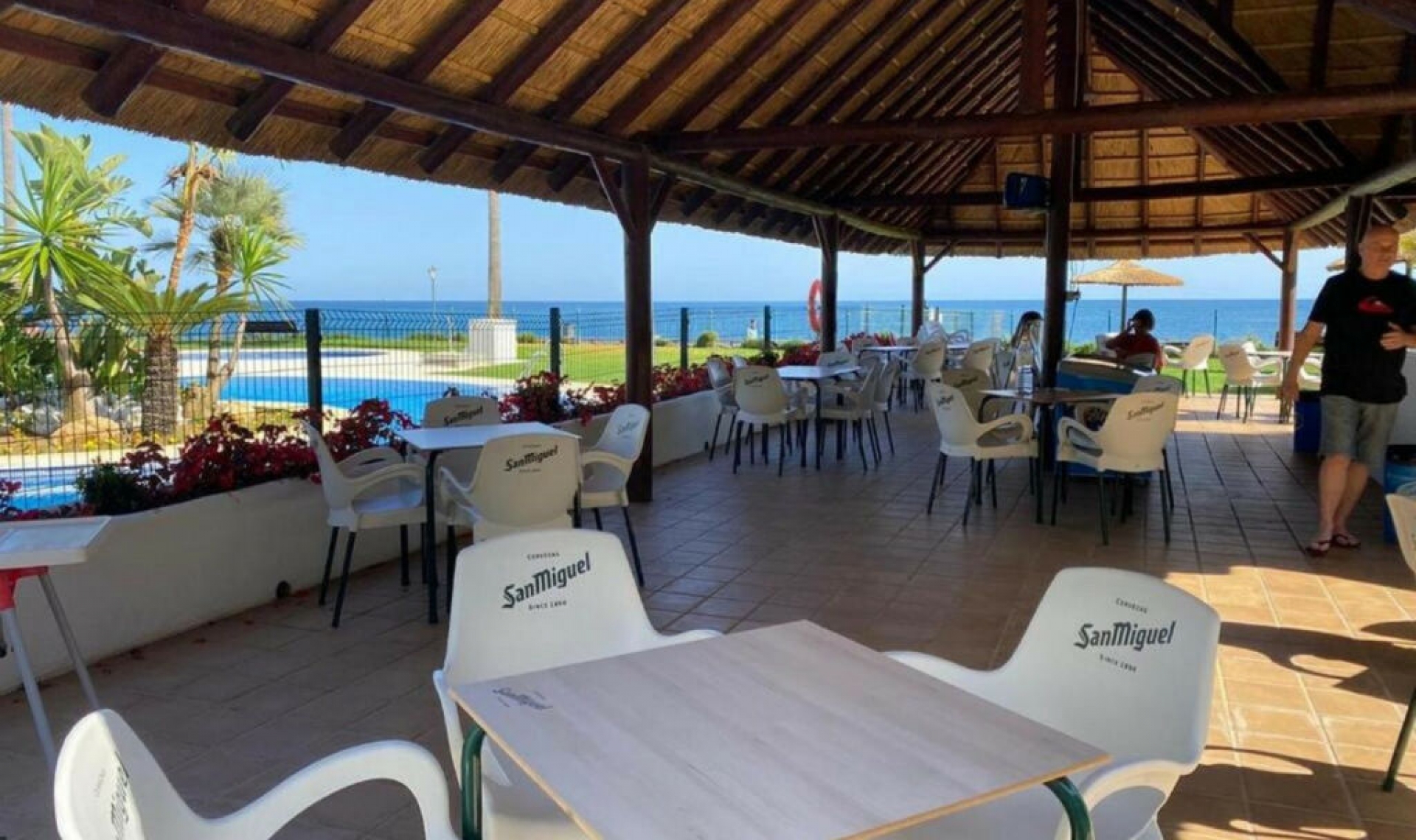 Resale - Apartment -
Calahonda