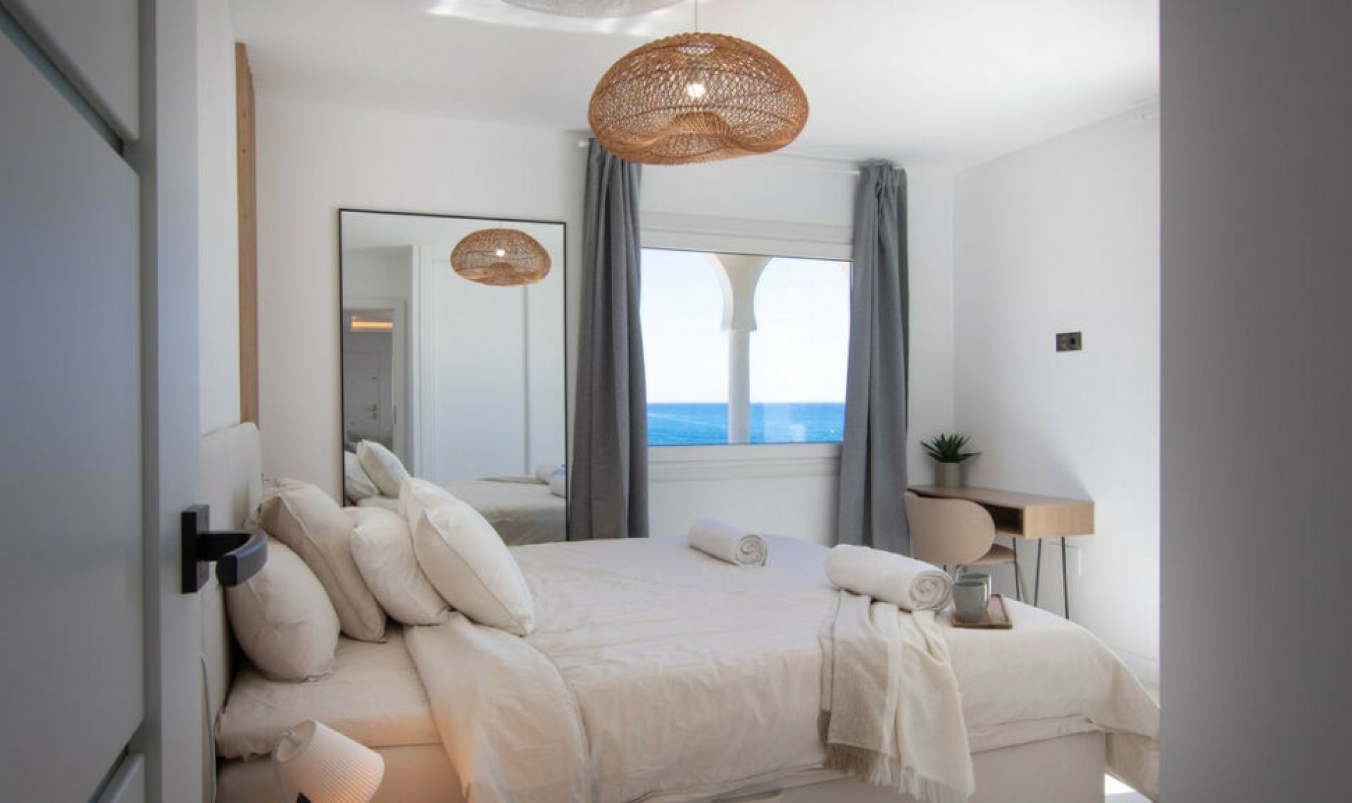 Resale - Apartment -
Calahonda