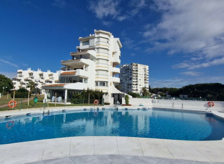 Resale - Apartment -
Calahonda