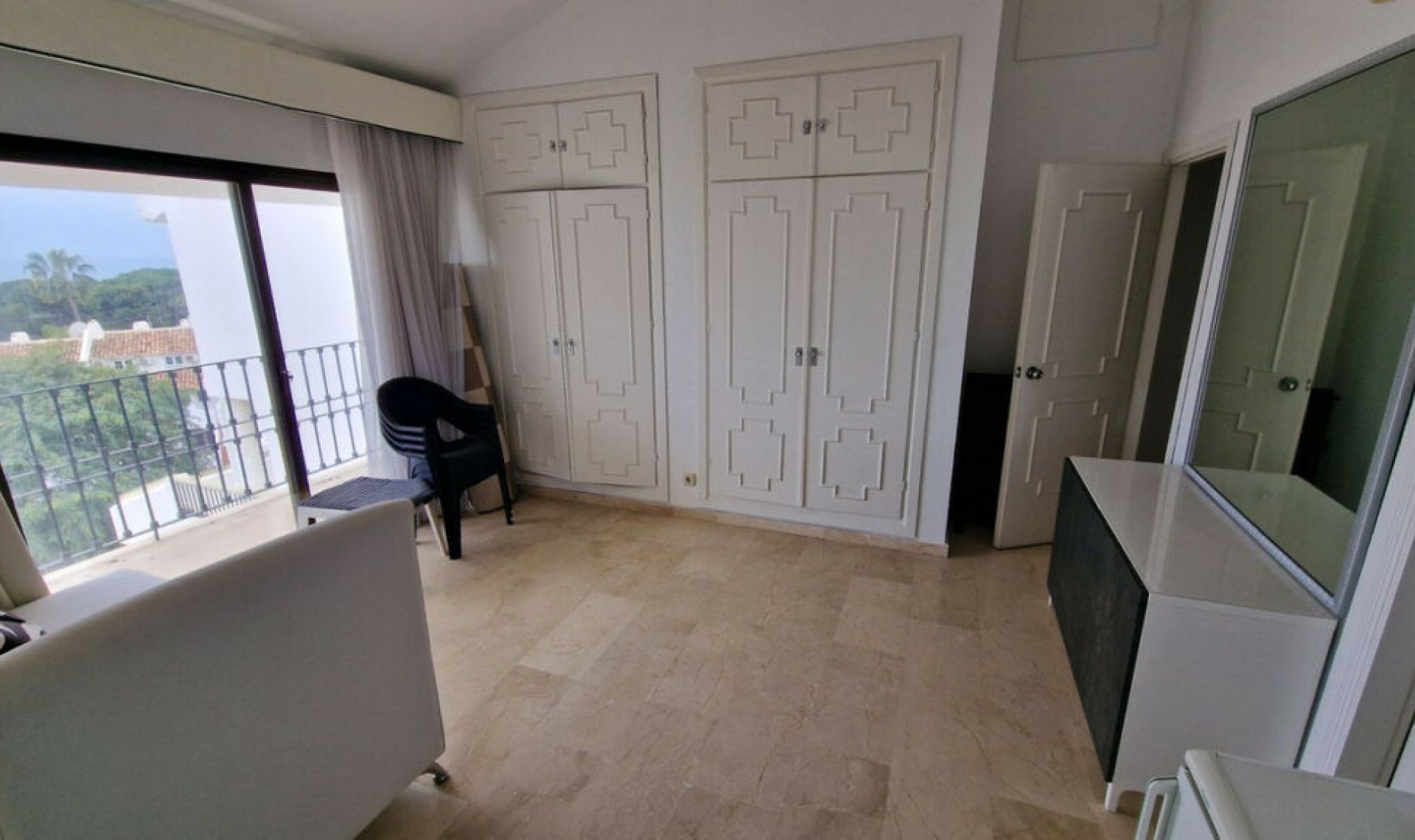 Resale - Apartment -
Calahonda