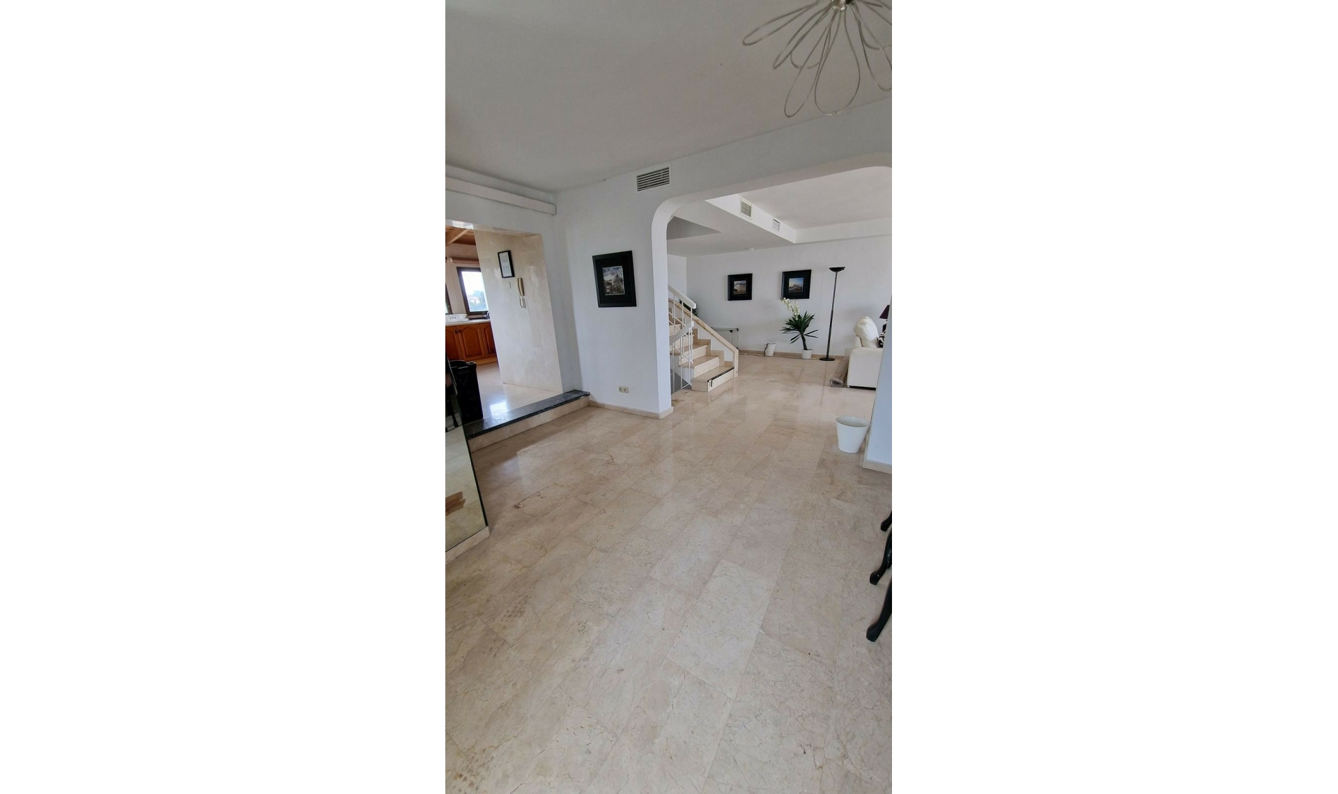 Resale - Apartment -
Calahonda