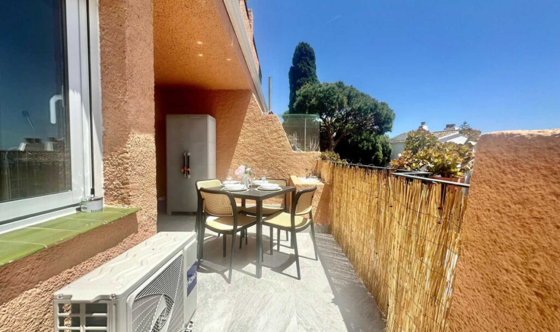 Resale - Apartment -
Calahonda