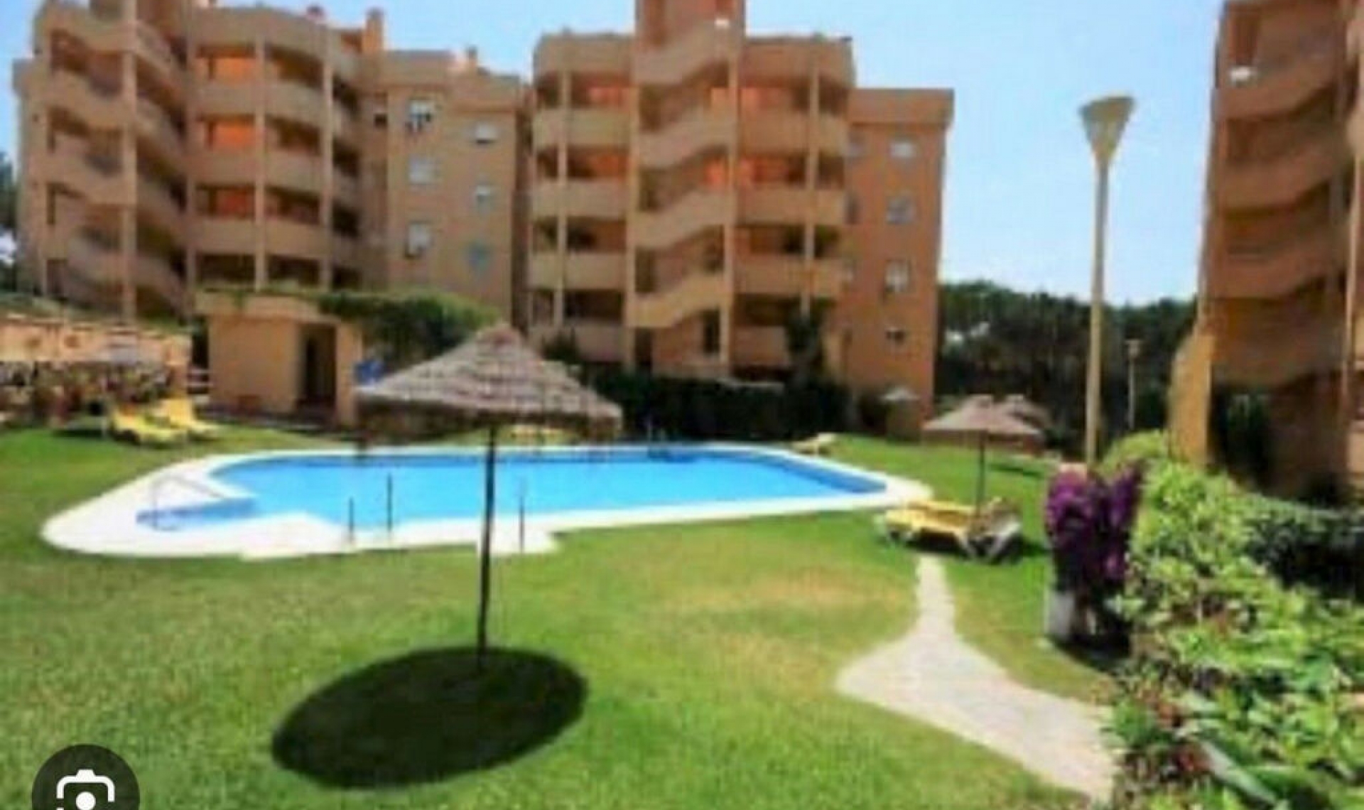 Resale - Apartment -
Calahonda