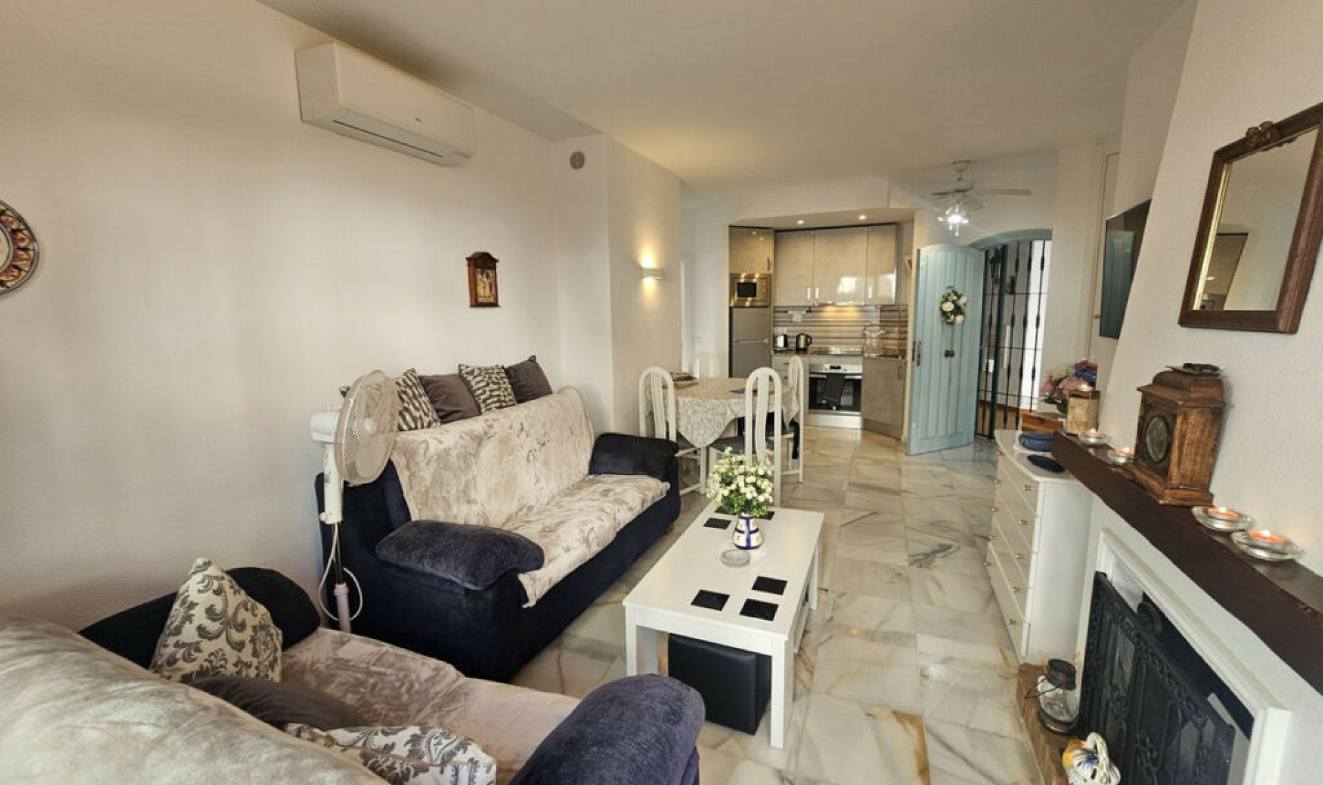 Resale - Apartment -
Calahonda