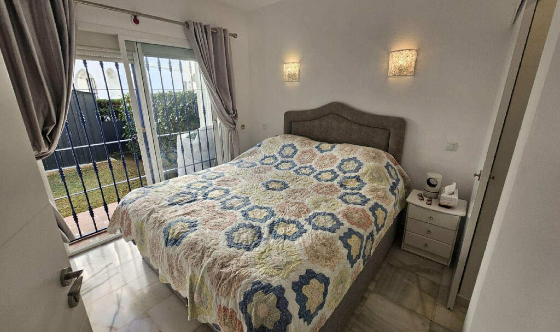 Resale - Apartment -
Calahonda