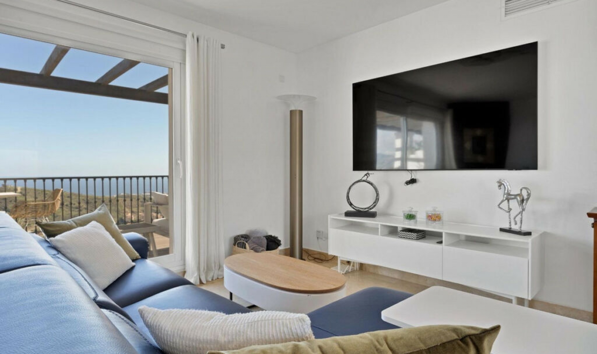 Resale - Apartment -
Calahonda