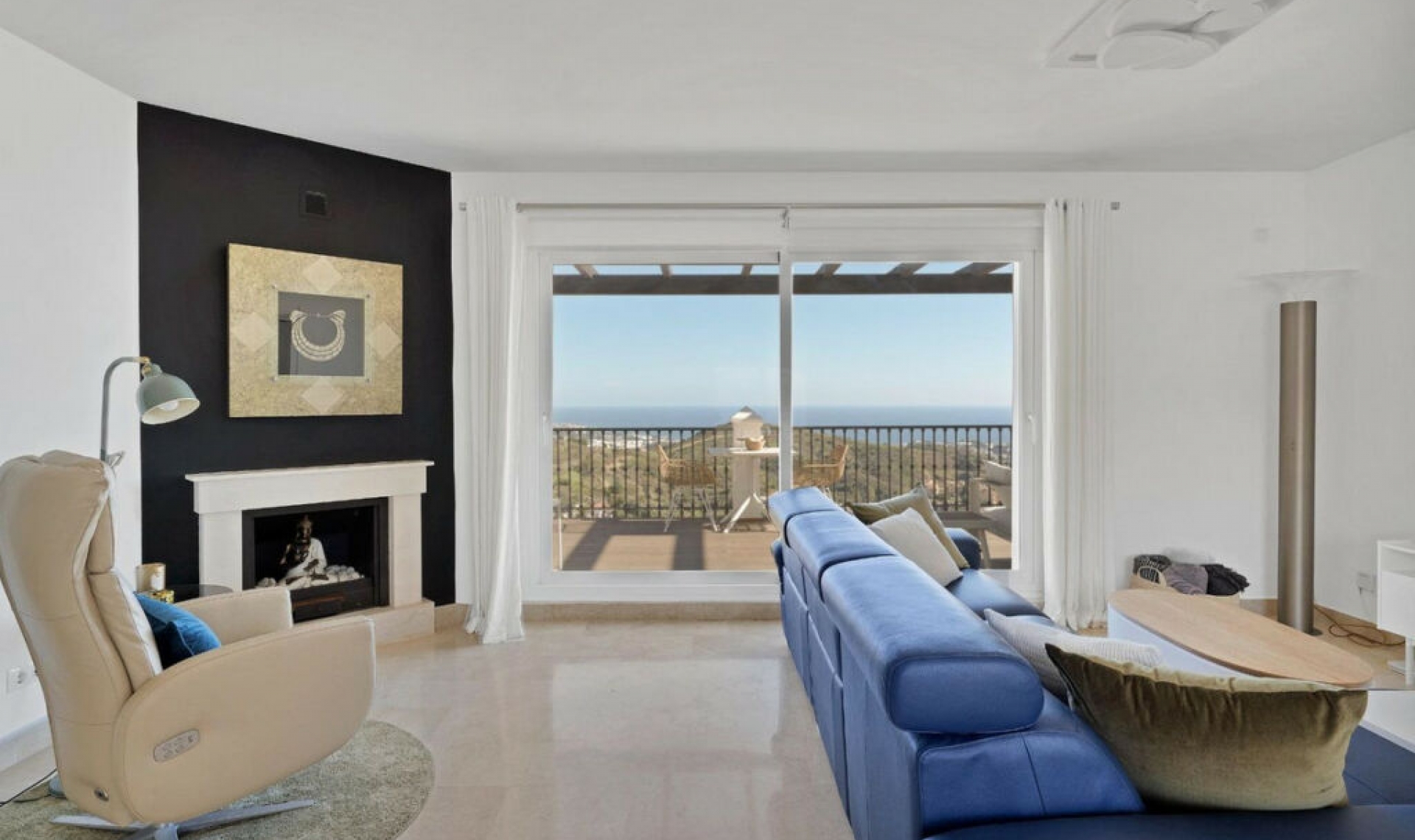 Resale - Apartment -
Calahonda