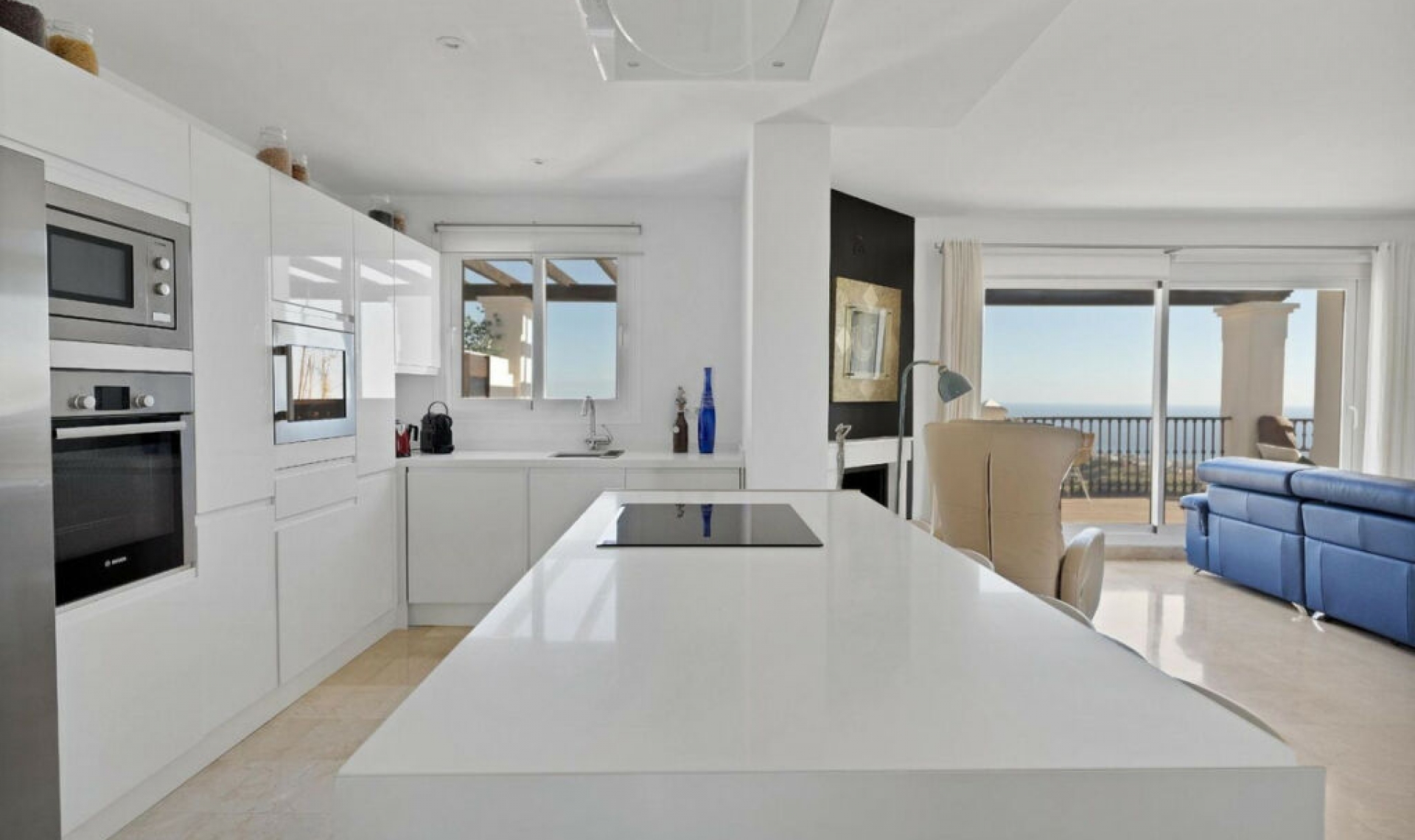 Resale - Apartment -
Calahonda