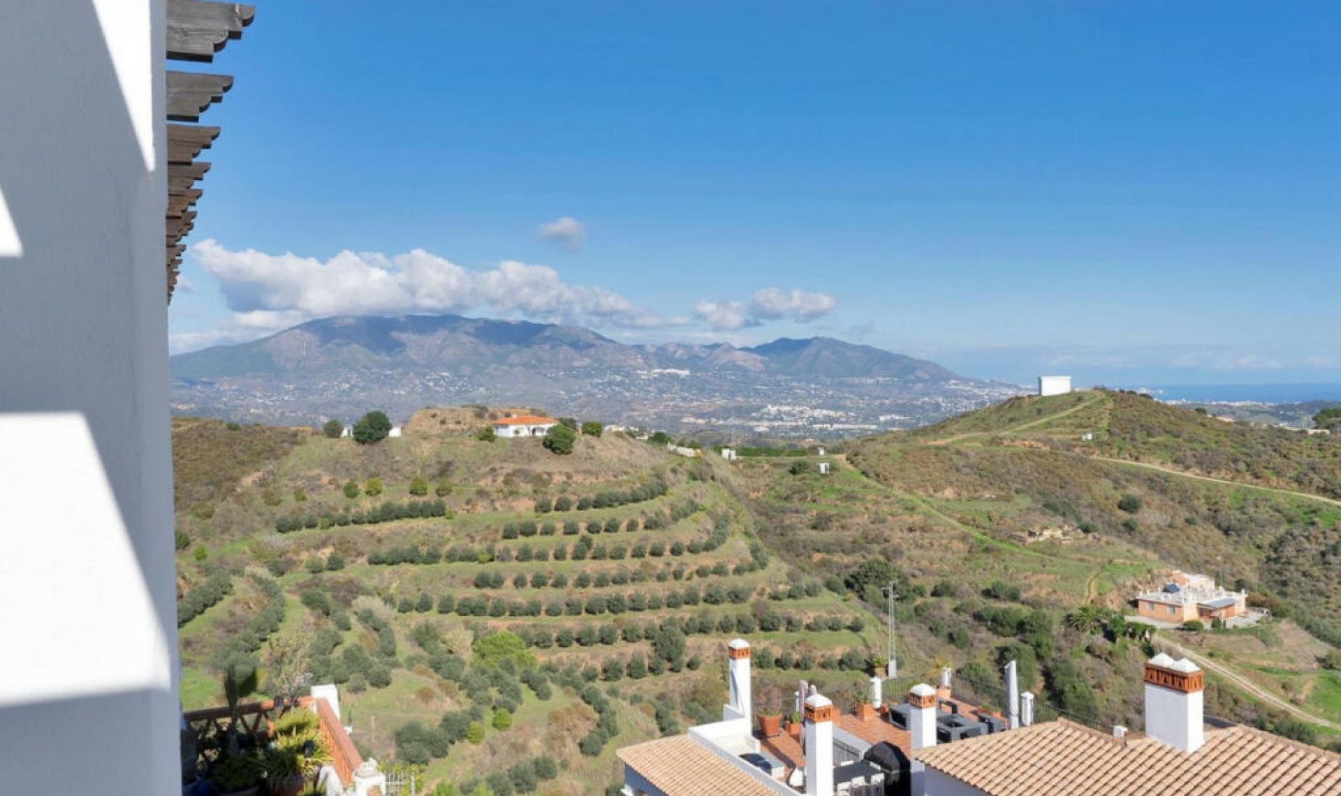 Resale - Apartment -
Calahonda