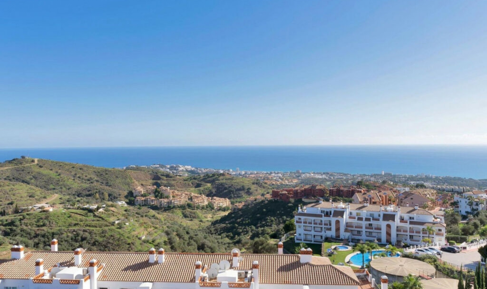 Resale - Apartment -
Calahonda