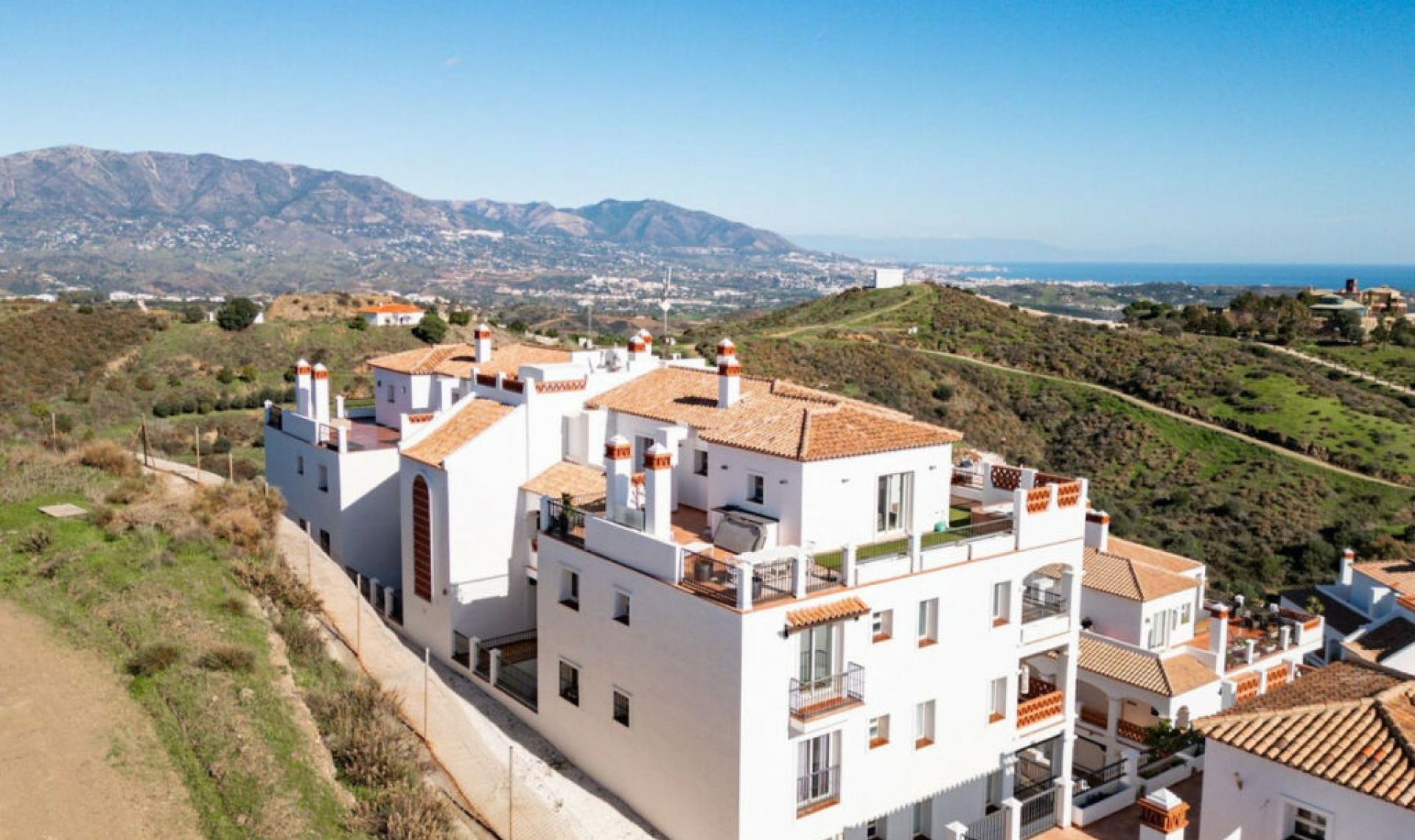 Resale - Apartment -
Calahonda